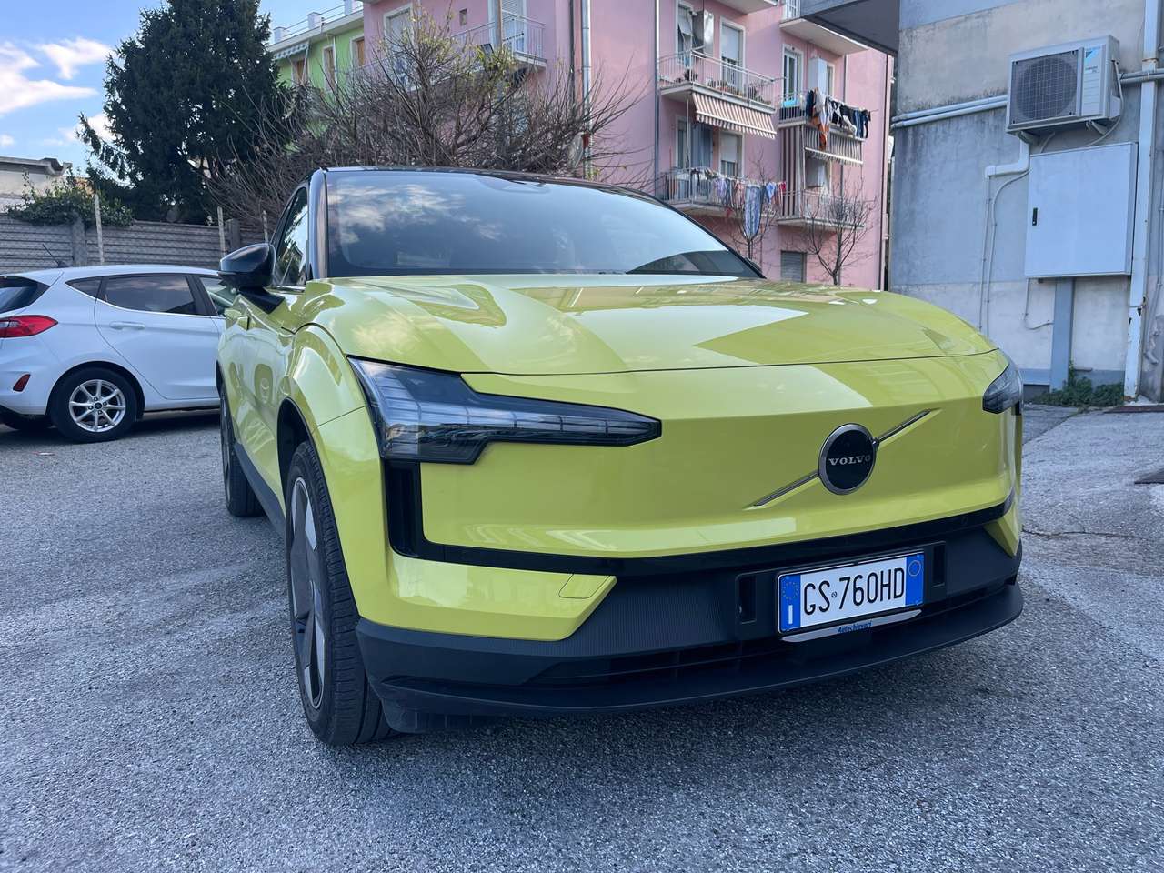 Volvo EX30 Single Motor Extended Range Plus rwd 272 cv