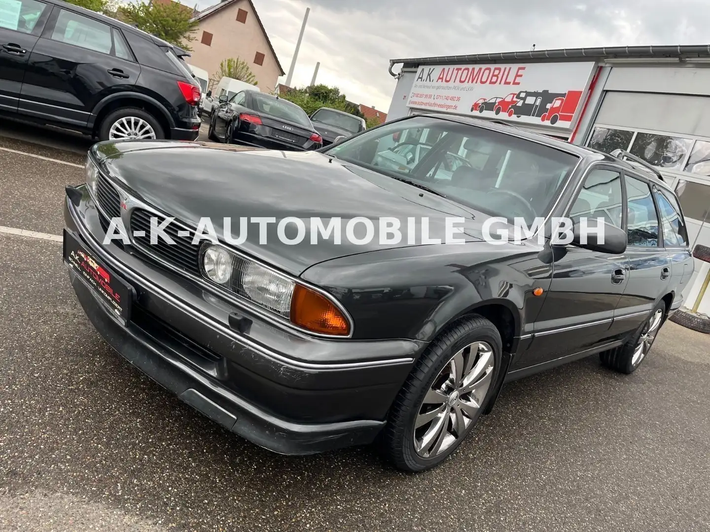 Mitsubishi Sigma 3.0 V6 12V*AUTOMATIK*KLIMA*AHK*LEDER*ZV* Grau - 1