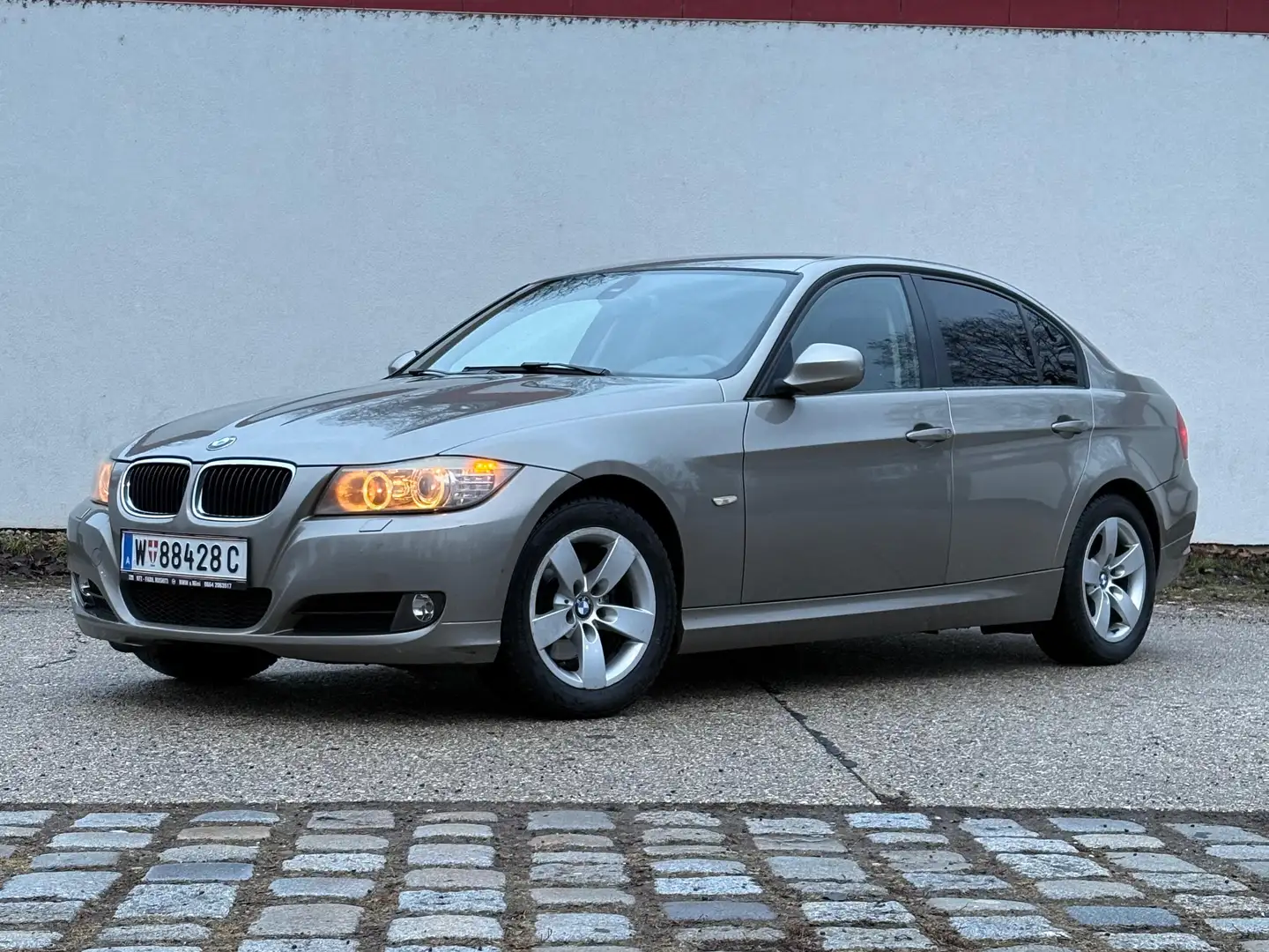 BMW 318 3L/PH11/5A Braun - 1