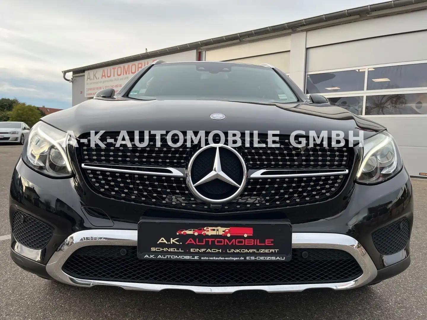 Mercedes-Benz GLC 250 d 4Matic*TEMPO*SHZ*LED*LEDER*AHK*NAVI* Schwarz - 2
