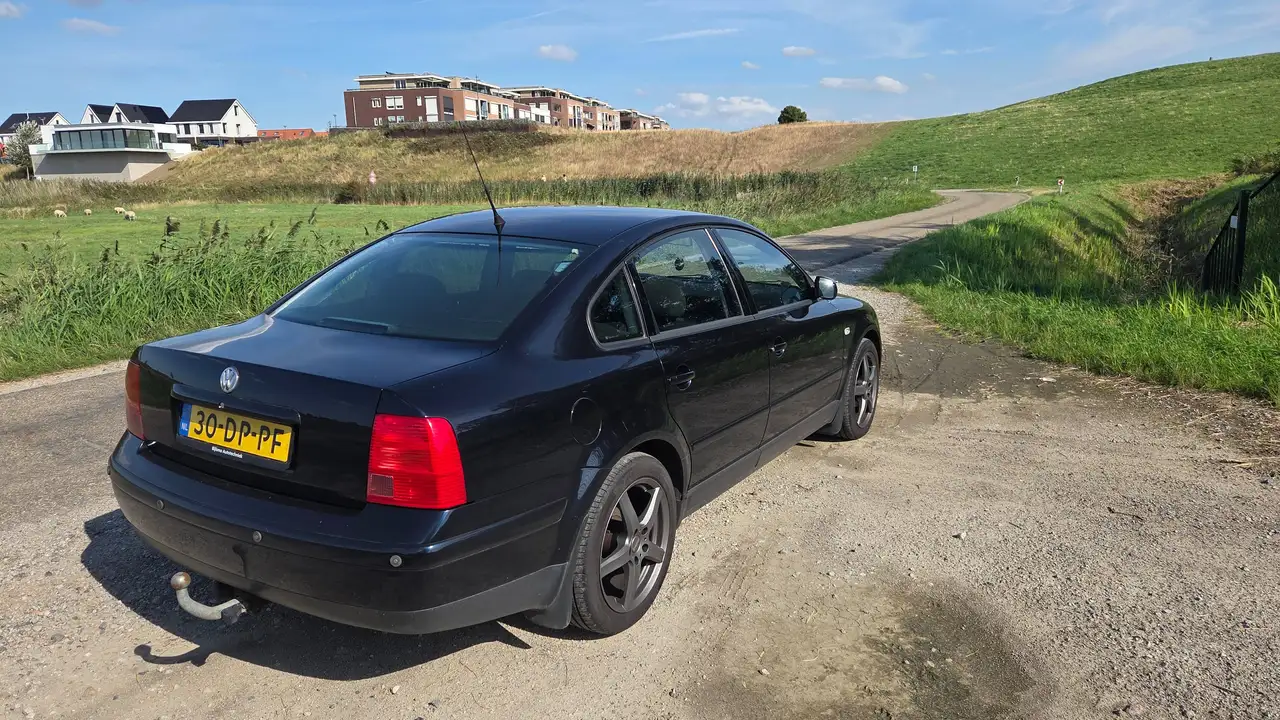 Volkswagen Passat 2.8 V6 Trendline 4M, foto 4