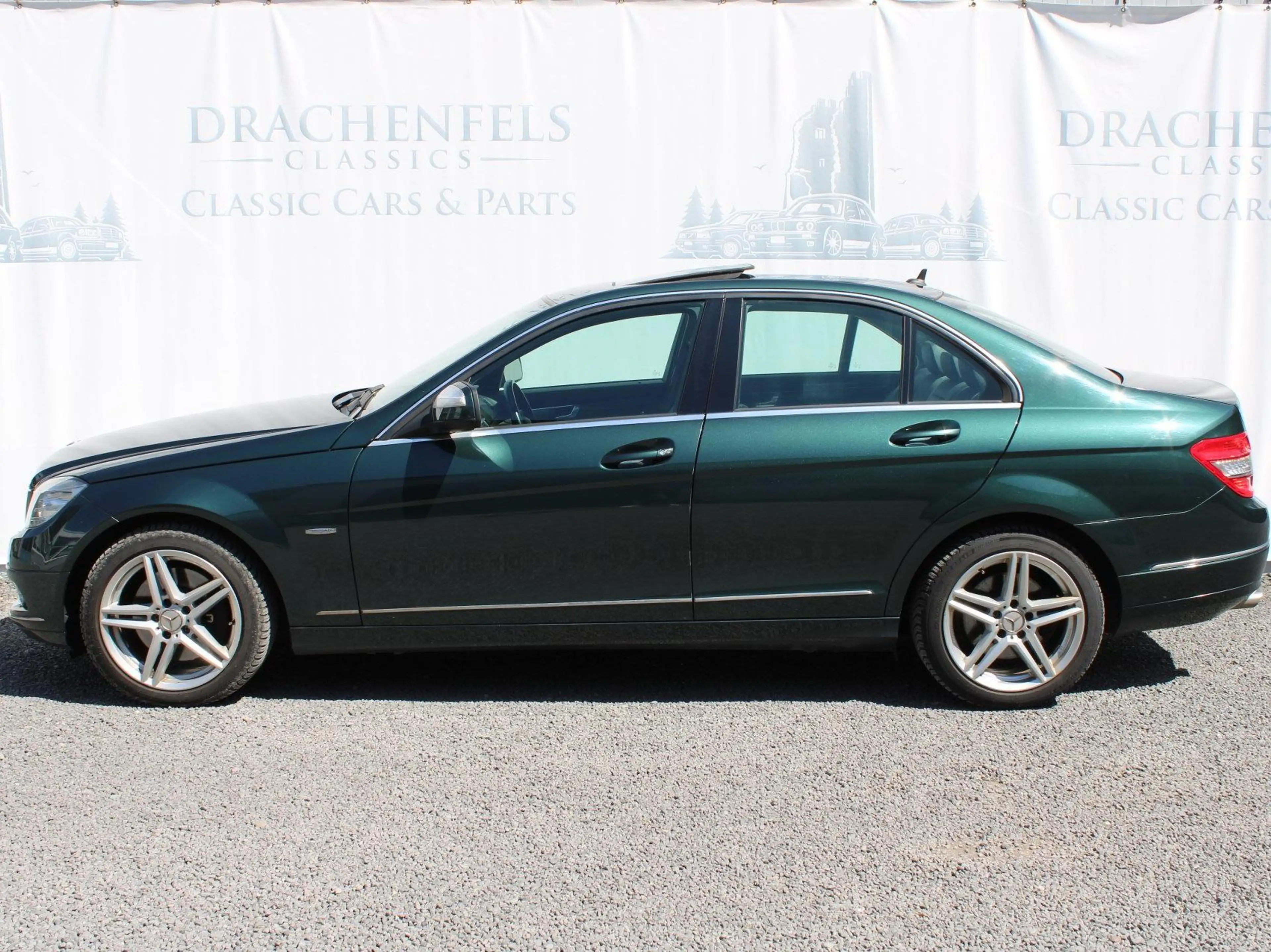 Mercedes-Benz C 350 4-Matic Avantgarde - Schiebedach, PDC, TÜV neu — photo 3
