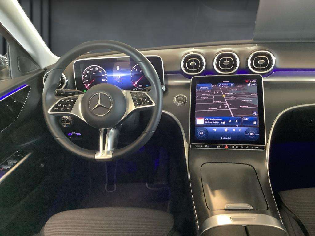 Mercedes-Benz C 220