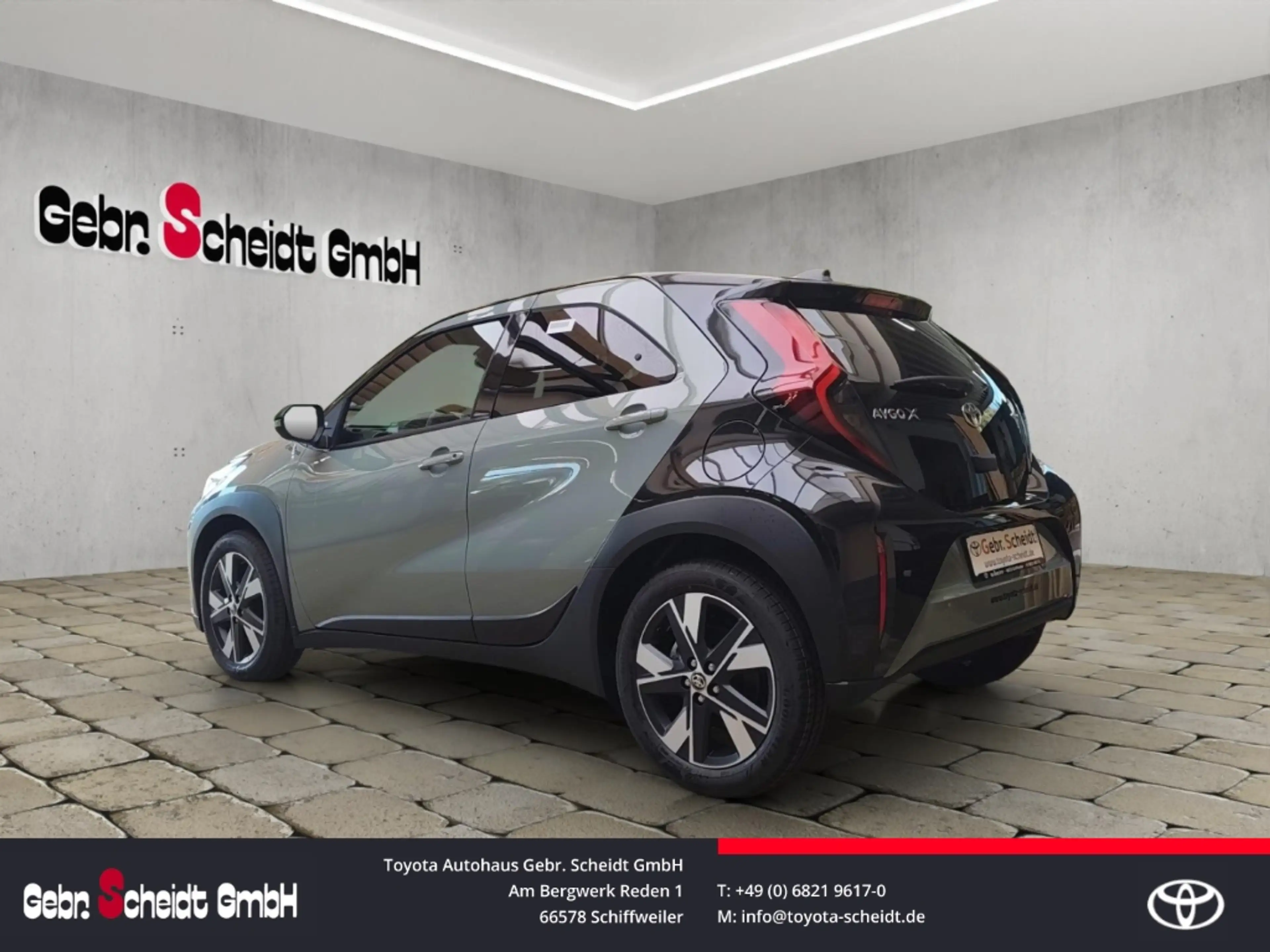 Toyota Aygo X Hybrid Teamplayer Apple CarPlay Android  Auto LED- — photo 3