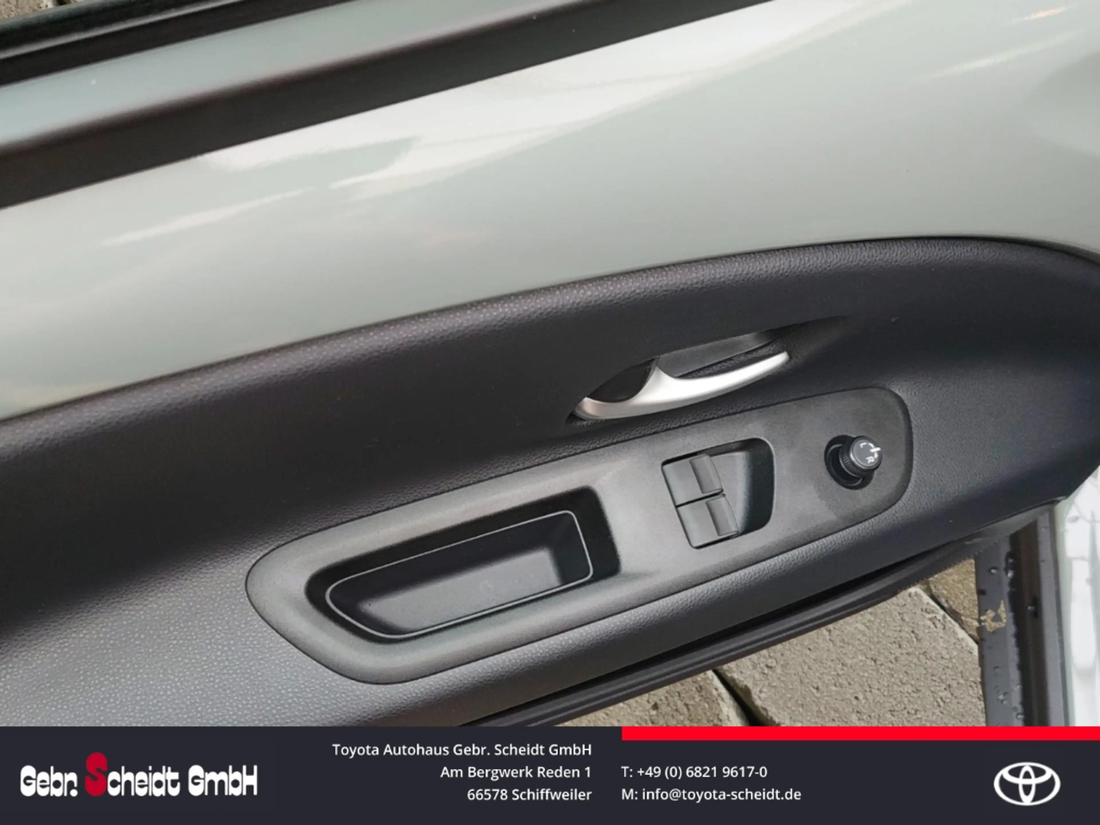 Toyota Aygo X Hybrid Teamplayer Apple CarPlay Android  Auto LED- — photo 14