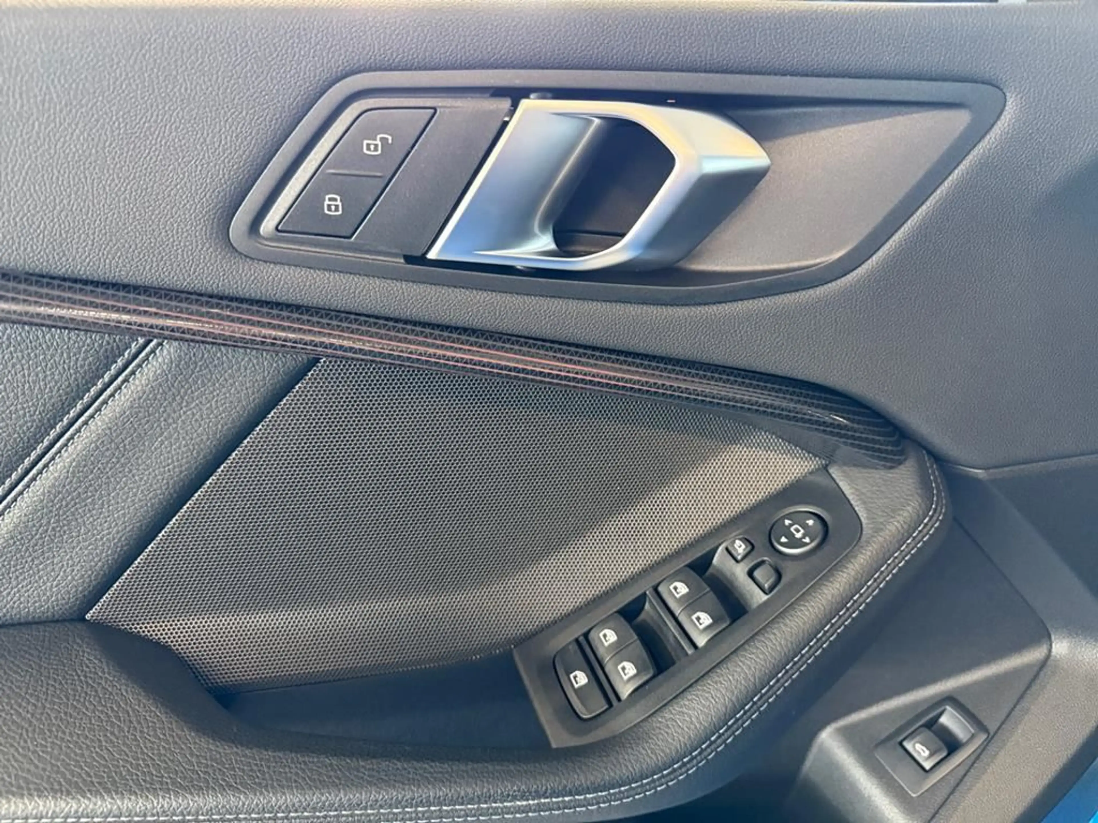 BMW M1 Edition Colorvision — photo 10