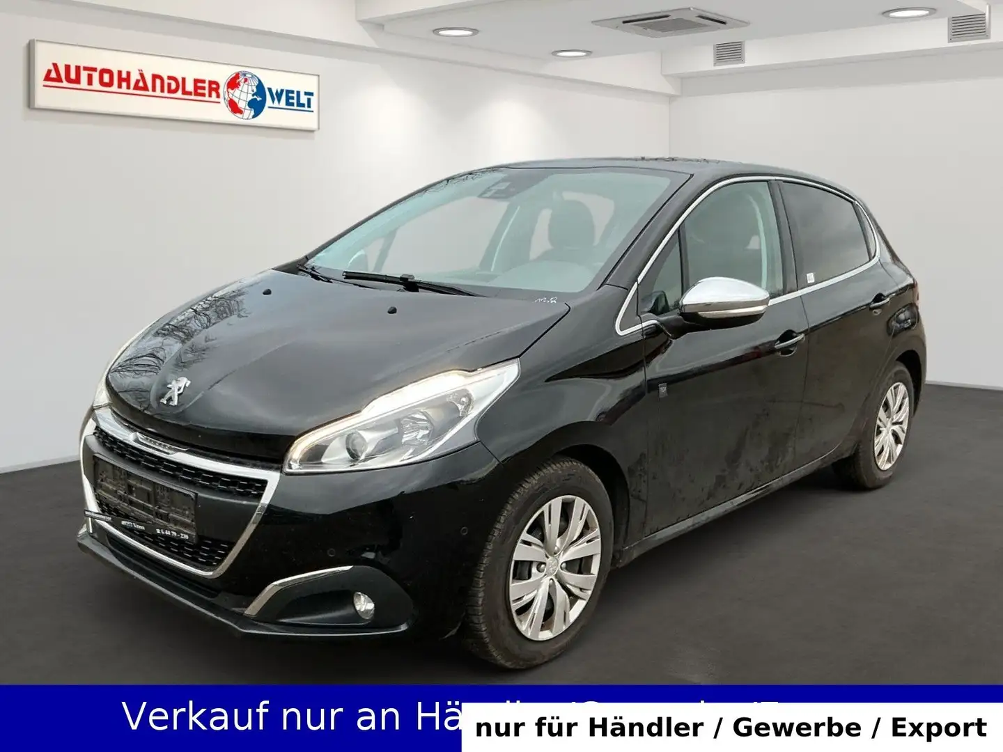 Peugeot 208 1.2 Tech Edition S&S Automatik 5-trg. Schwarz - 1
