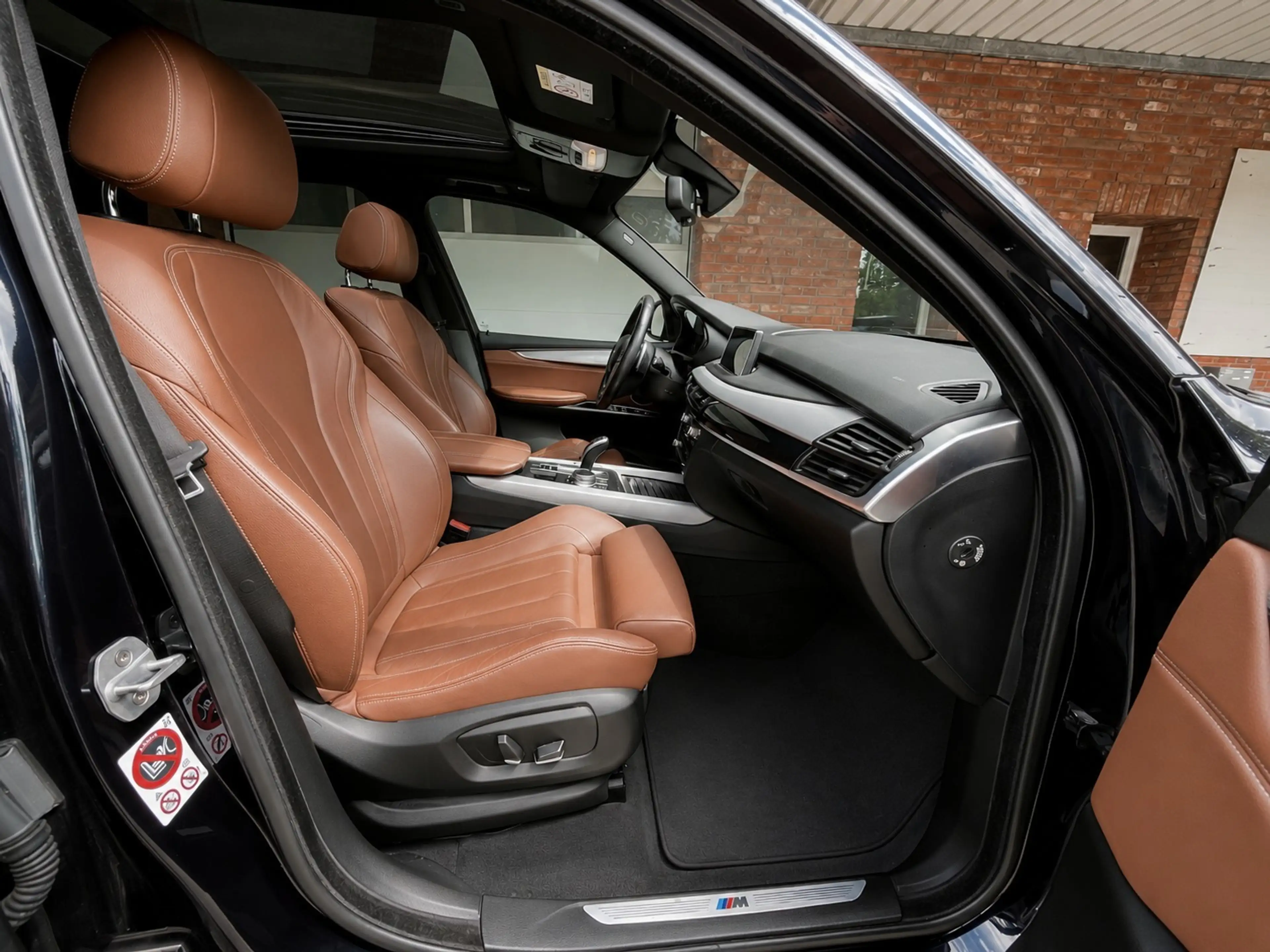 BMW X5 M-Sportpaket Panorama — photo 9
