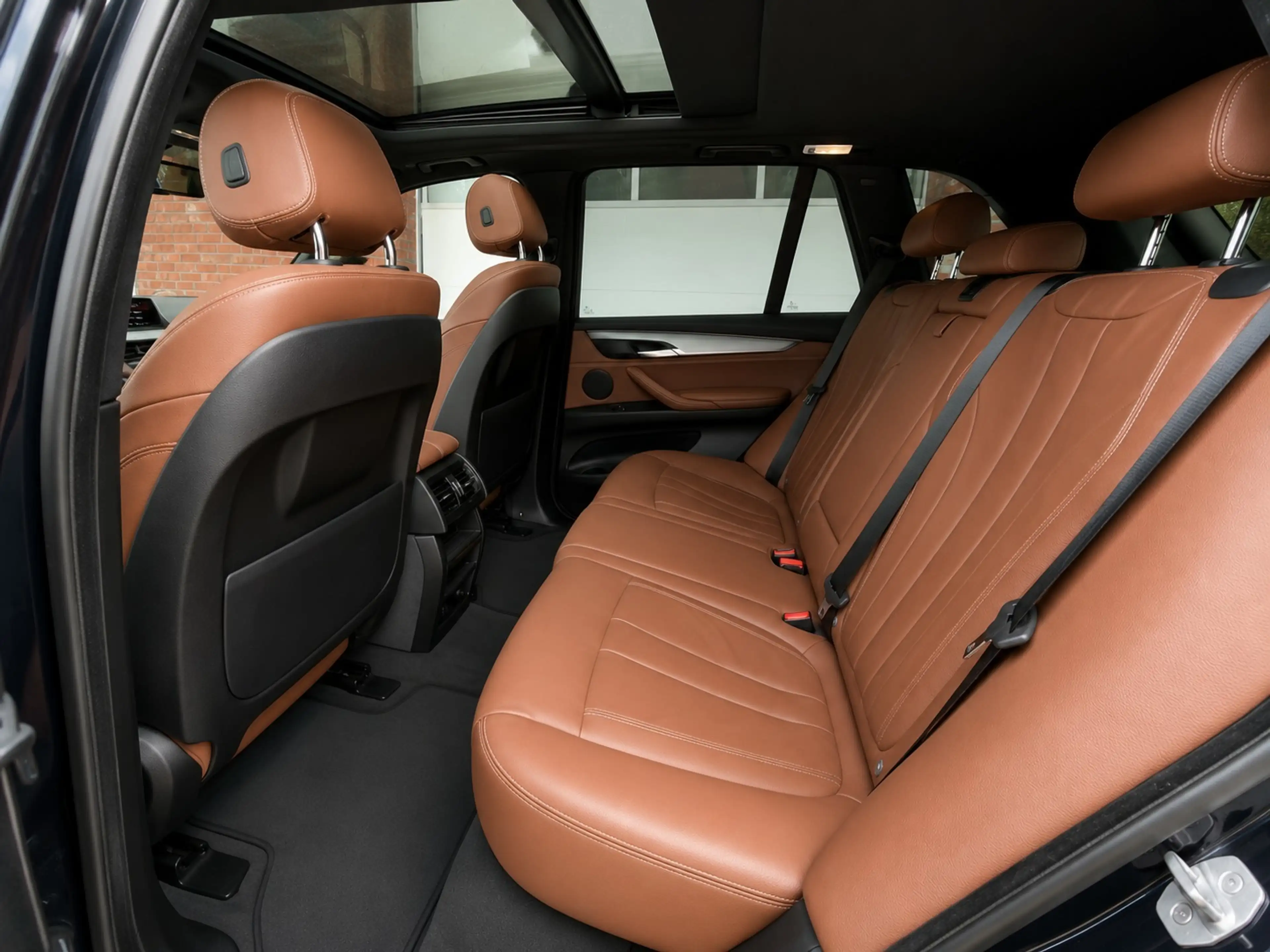 BMW X5 M-Sportpaket Panorama — photo 10