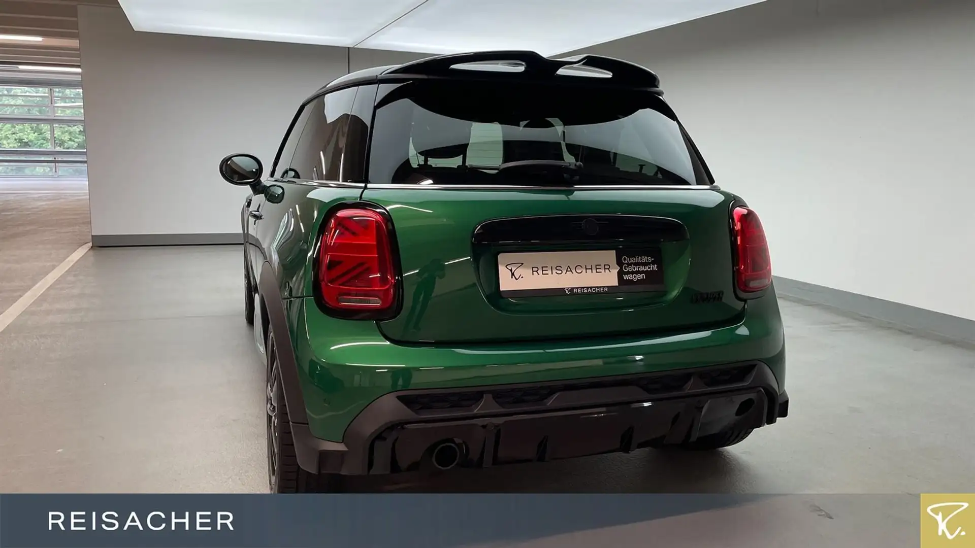 MINI Cooper A DKG JCW-Trim Navi JCW-Sitze LED Keyless Grün - 2
