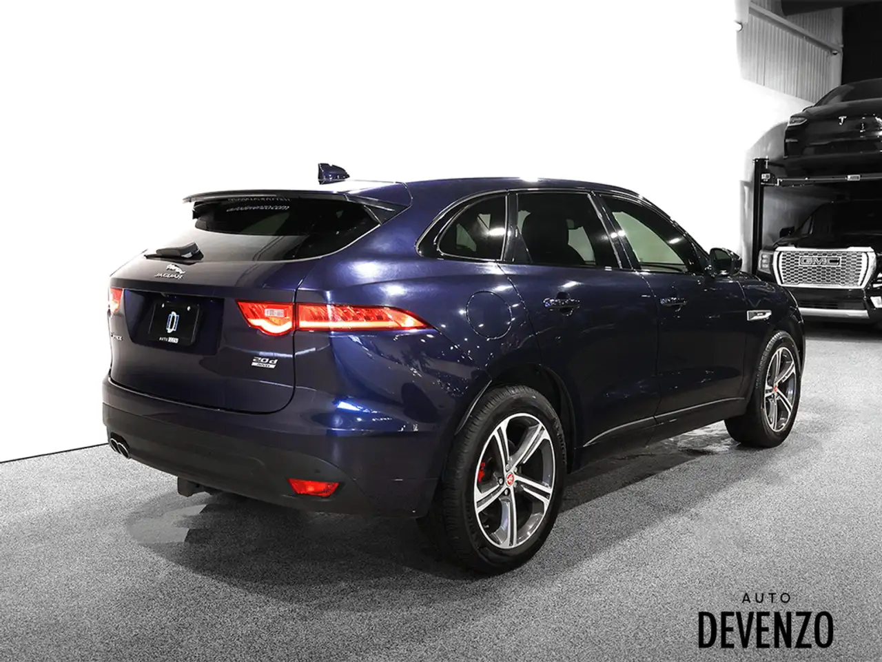 Jaguar F-Pace снимка Jaguar F-Pace