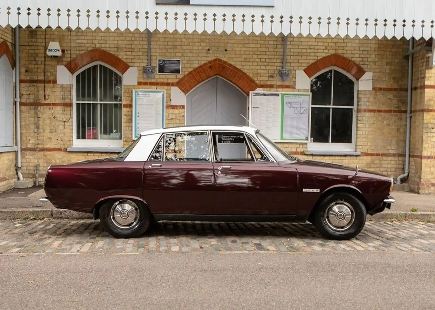 Rover P 6 MK I Rojo - 2