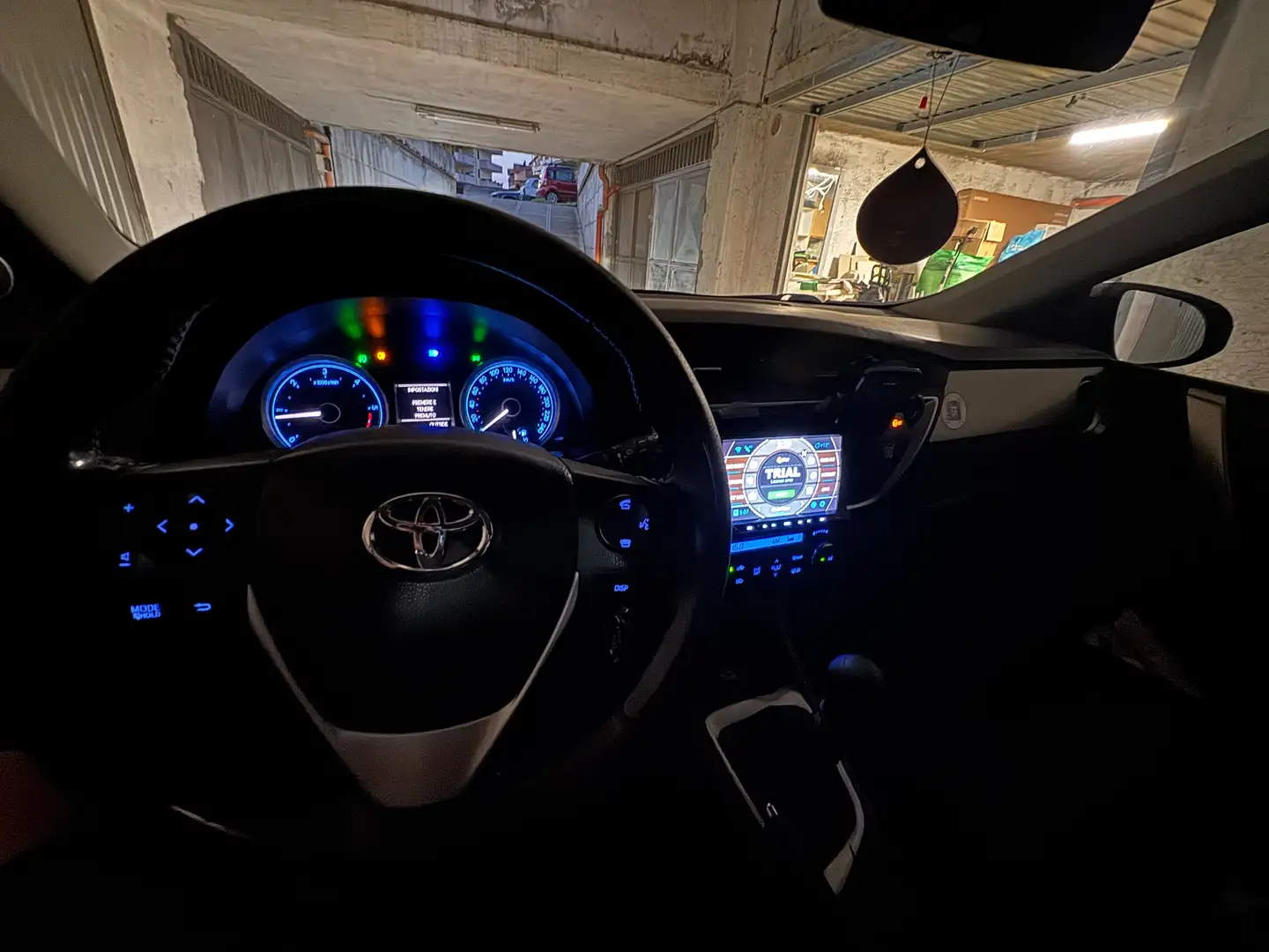 Toyota Auris Active Grigio - 2