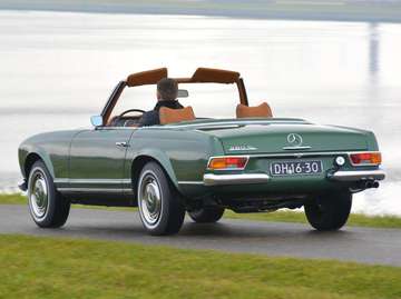 SL pagode | Fully restored | Matching numbers | European car