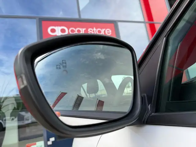Opel Corsa view 12