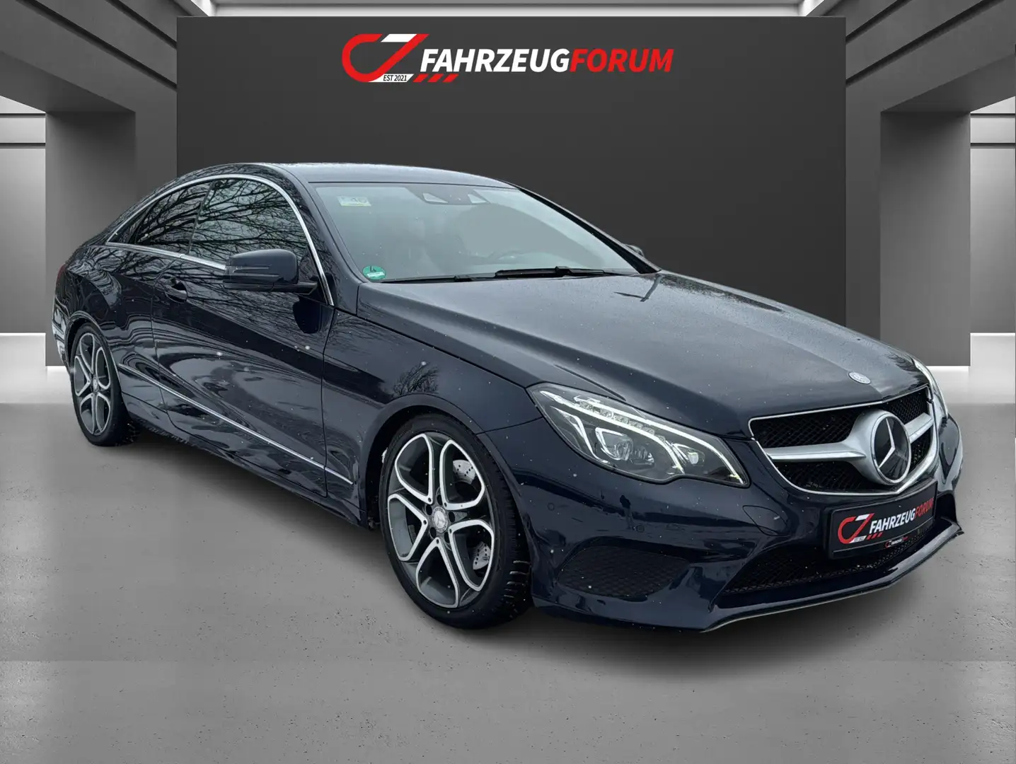 Mercedes-Benz E 350 d Coupe AMG*Leder*LED*Harman Kardon Blau - 2