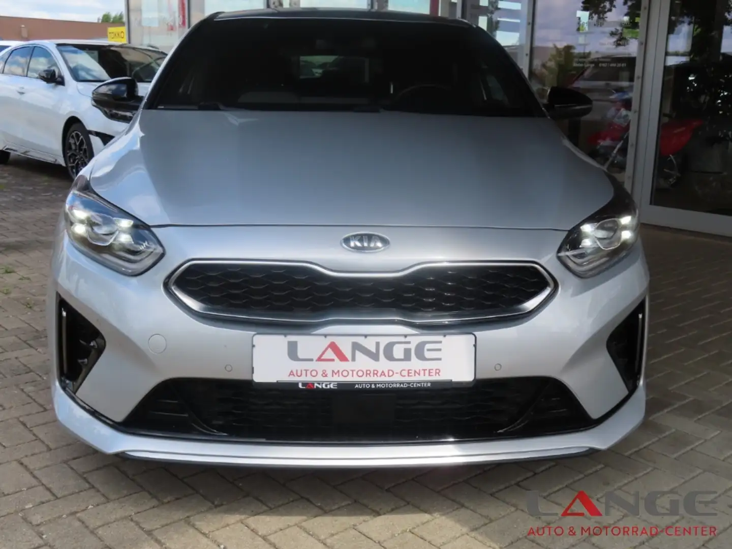 Kia ProCeed / pro_cee'd 1.6 CRDi EU6d-T 1.6D DCT GTL GT-Line Navi Digitale Silber - 2