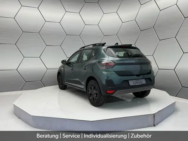 Dacia Sandero Stepway view 3