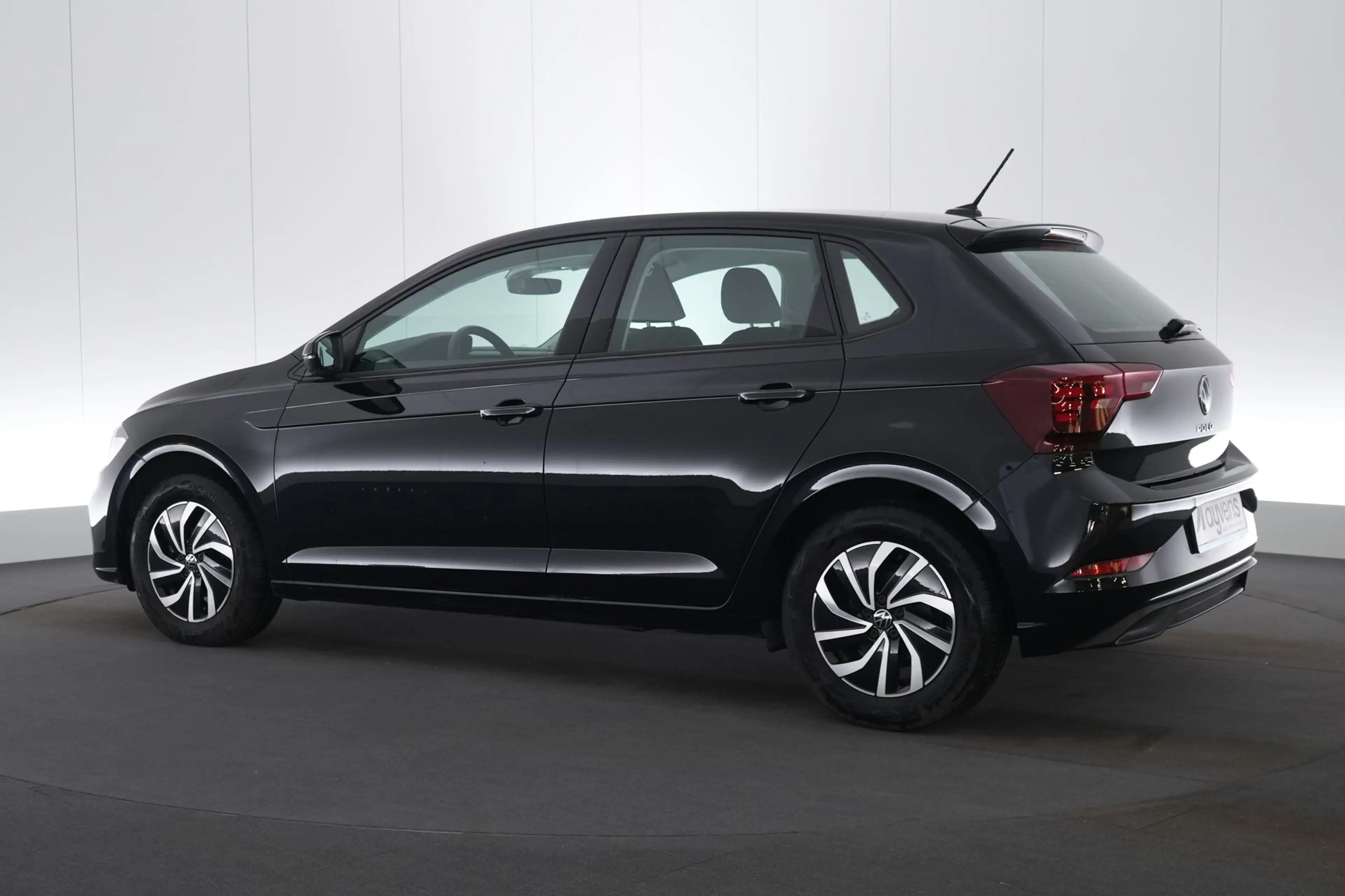 Volkswagen Polo 1.0 TSI Life Business LED GPS PDC CAM Carplay — photo 10