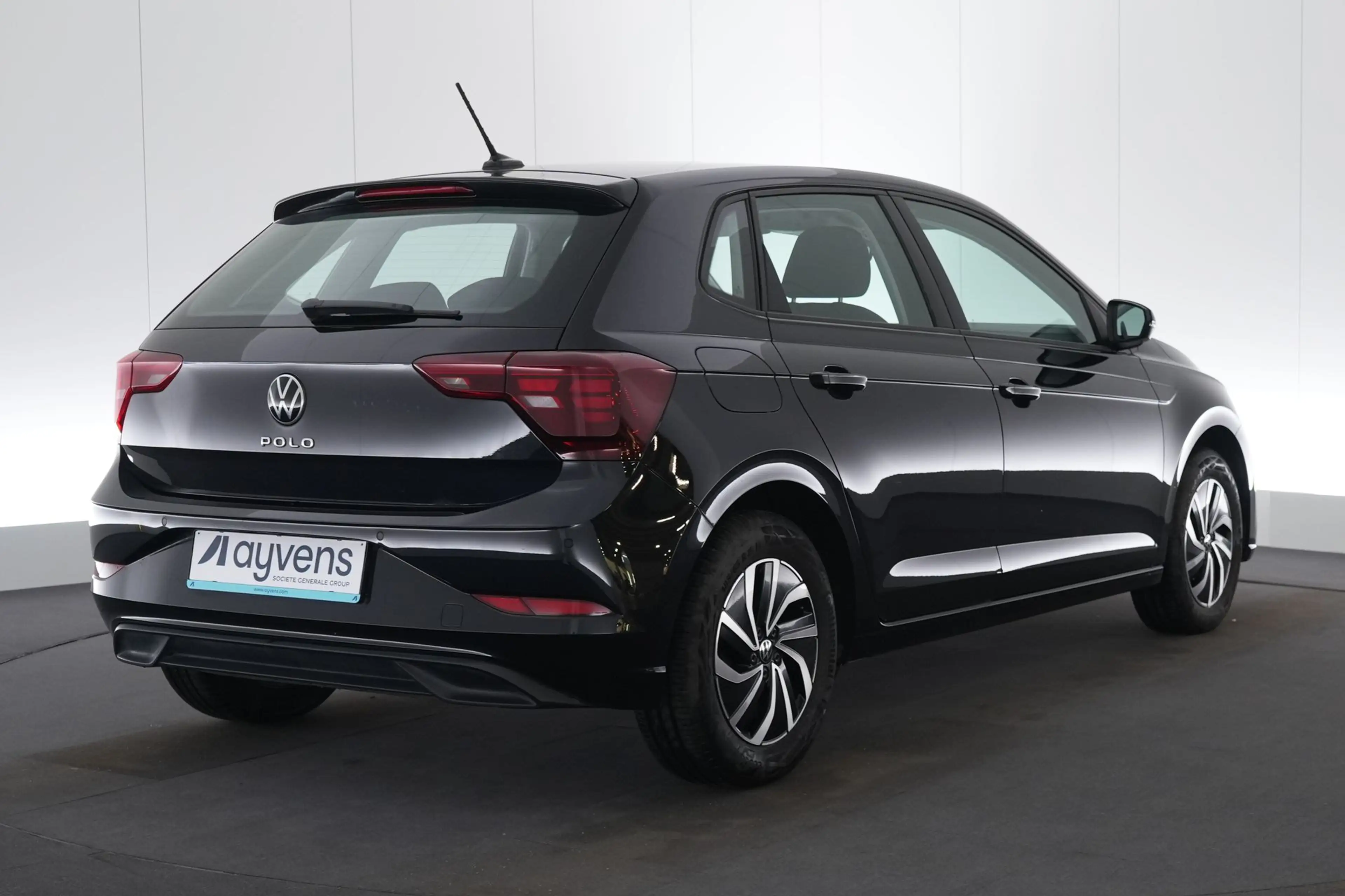 Volkswagen Polo 1.0 TSI Life Business LED GPS PDC CAM Carplay — photo 7