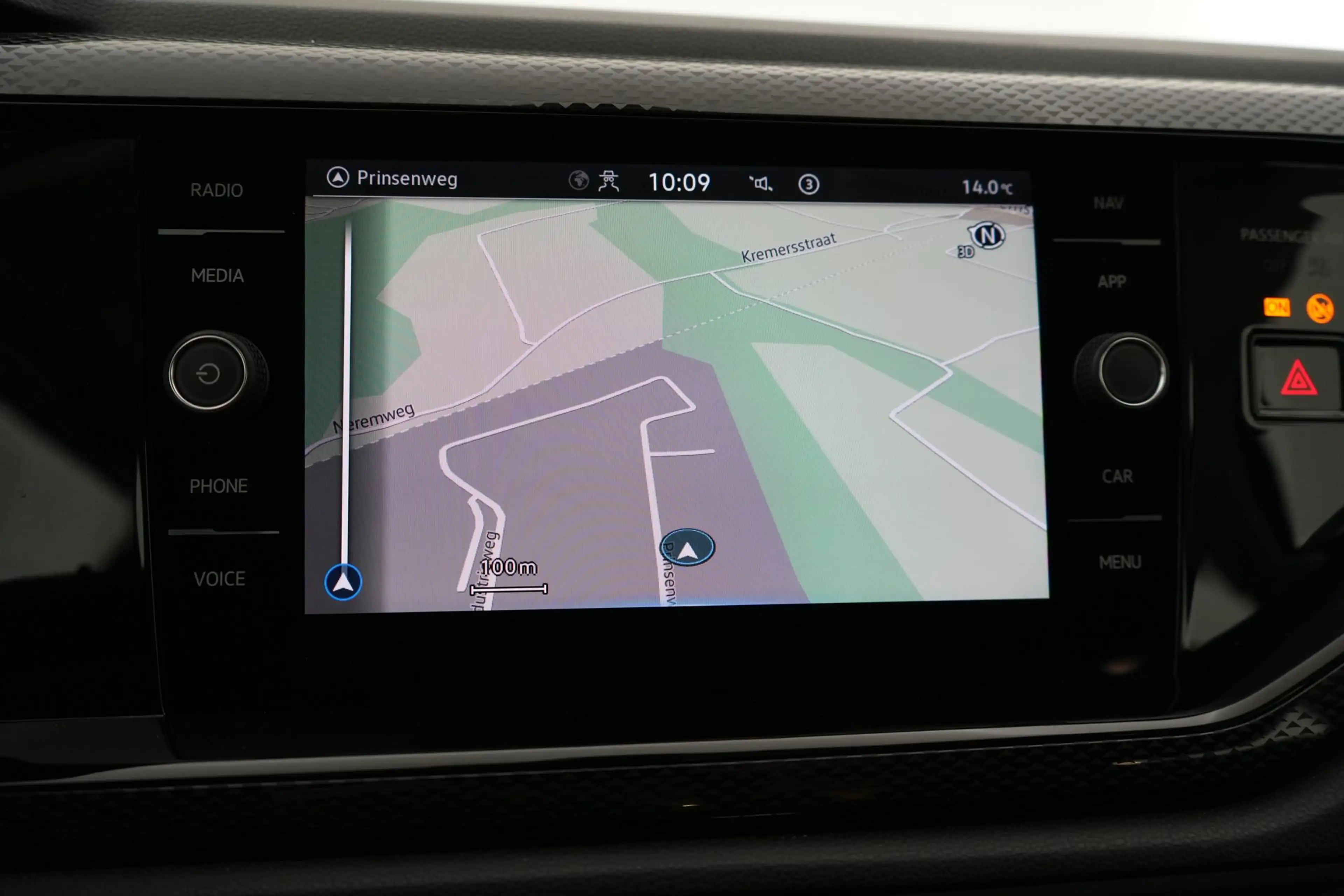 Volkswagen Polo 1.0 TSI Life Business LED GPS PDC CAM Carplay — photo 15