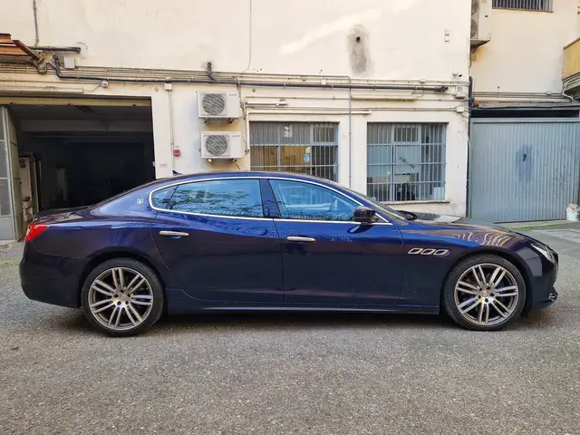 Maserati Quattroporte
