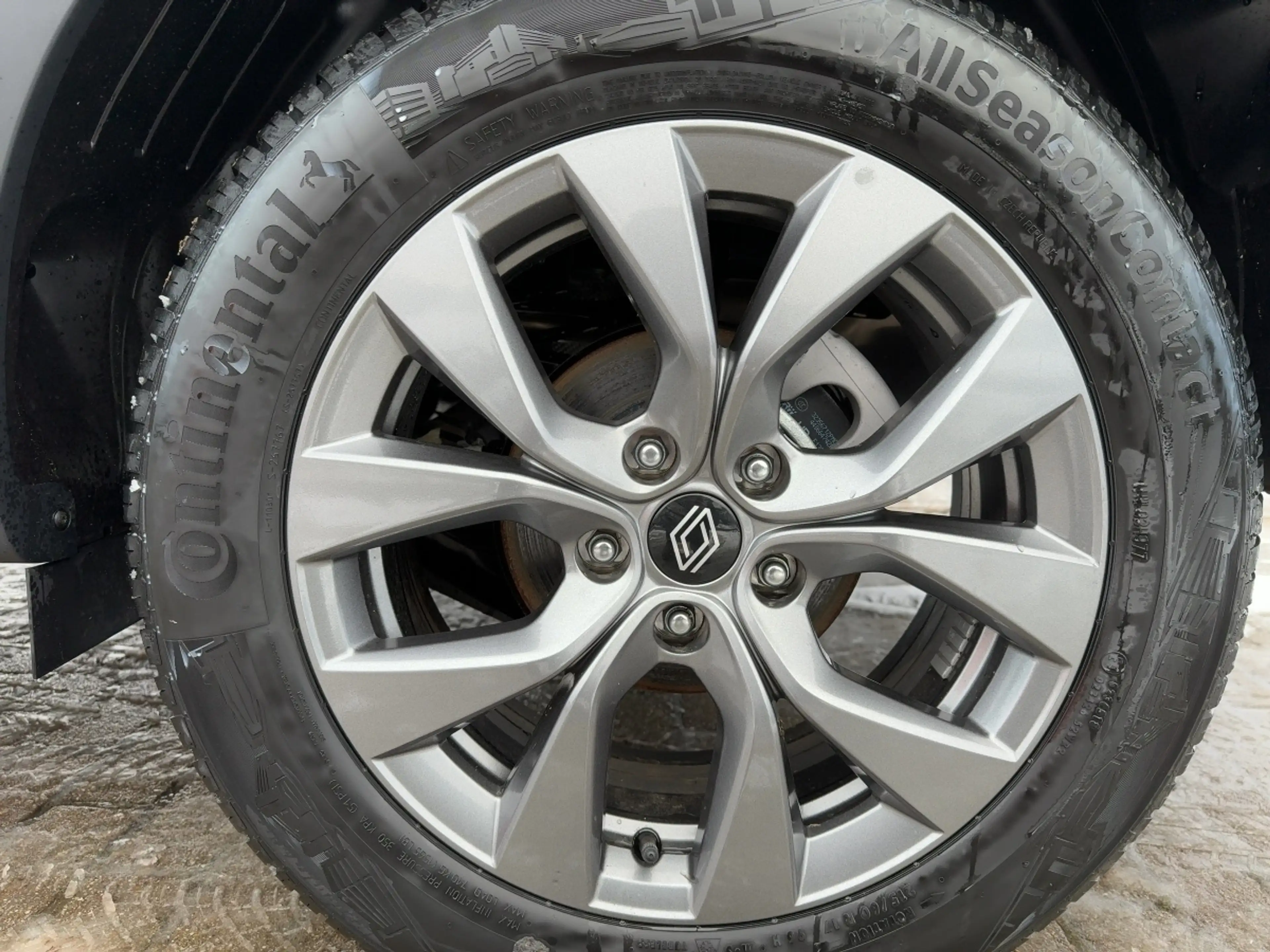 Renault Arkana 1.3 TCe 140 Mild-Hybrid Evolution — photo 3