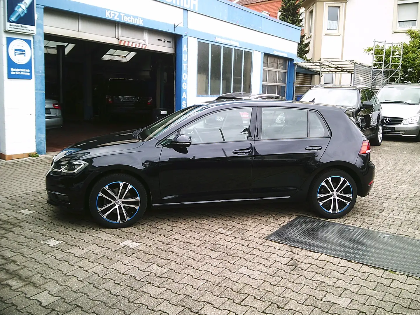 Volkswagen Golf Highline BMT/Start-Stopp Schwarz - 2