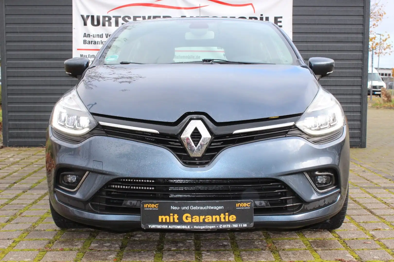 Renault Clio IV Intens*T-LEDER*KLIMA*TEMPOMAT*ALU*PDC* Gris - 2