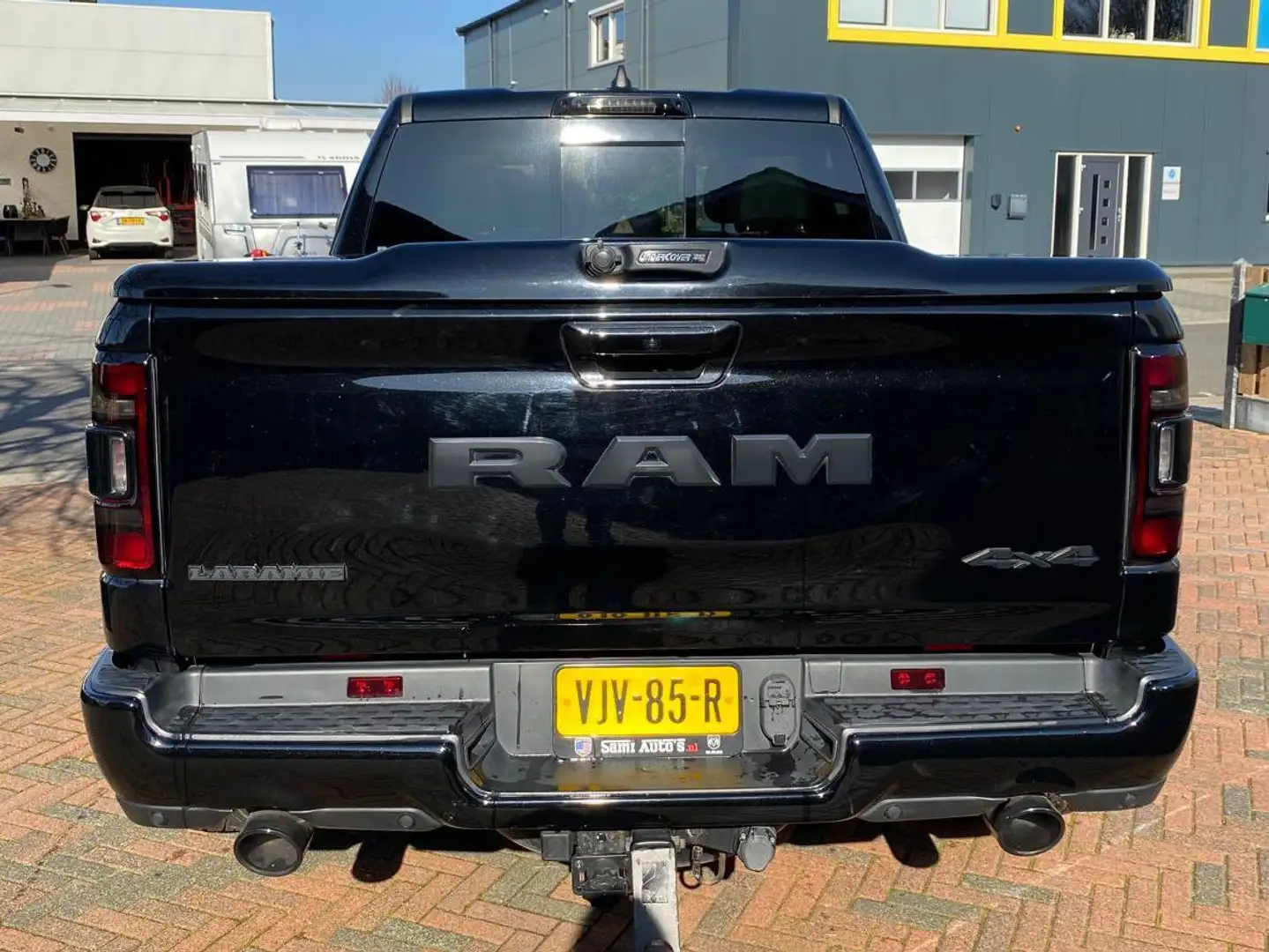 RAM 1500 1500 5.7 V8 4x4 CC Laram. Noir - 1