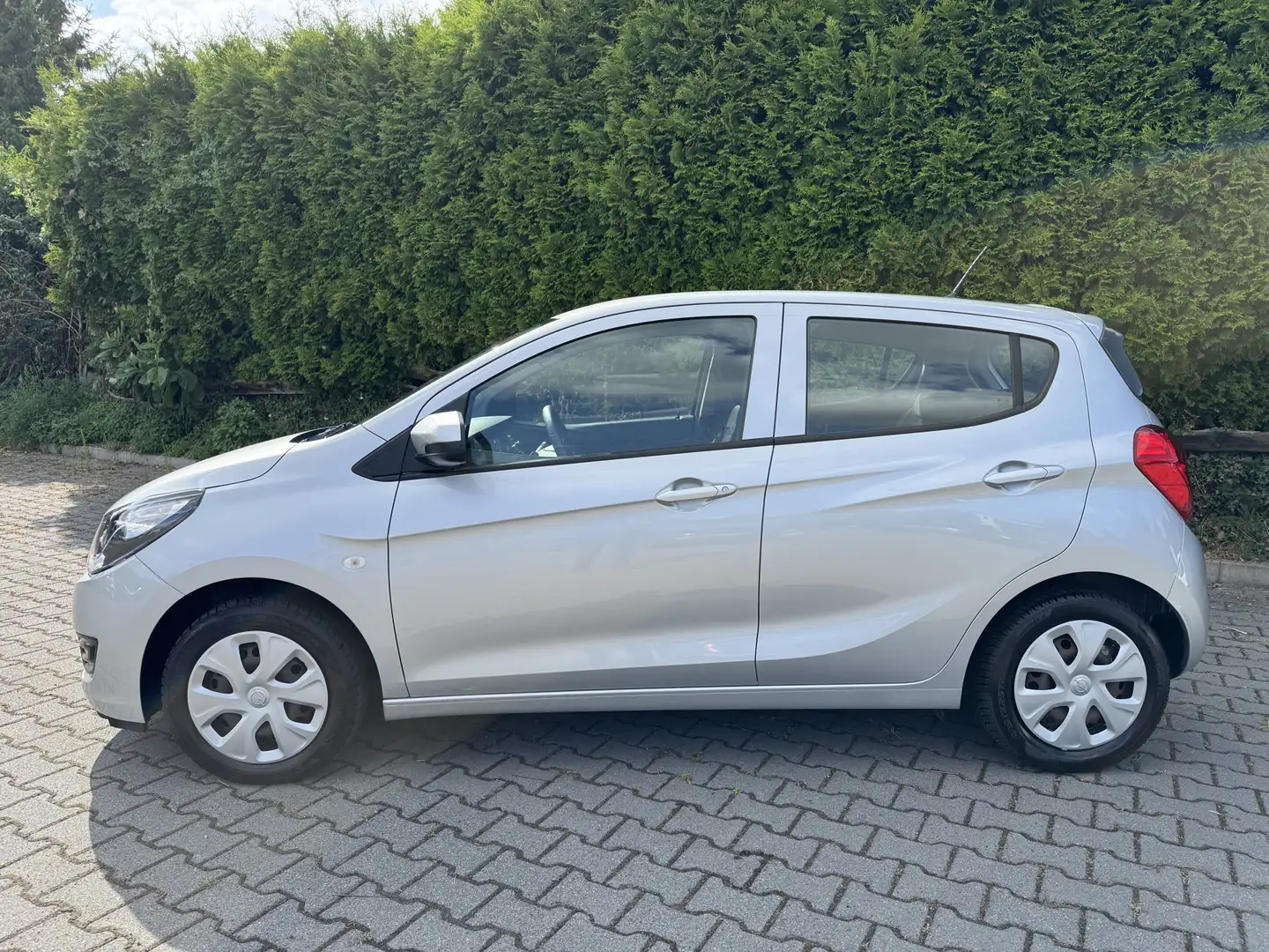 Opel Karl 1.0 ecoFLEX Edition Airco, All Seasonbanden Grijs - 2
