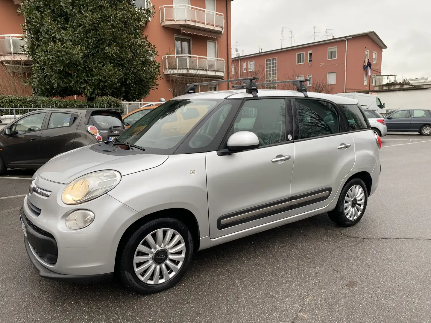 Fiat 500L Living 1.6 mjt Lounge 105cv NEOPATENTATI Argento - 1