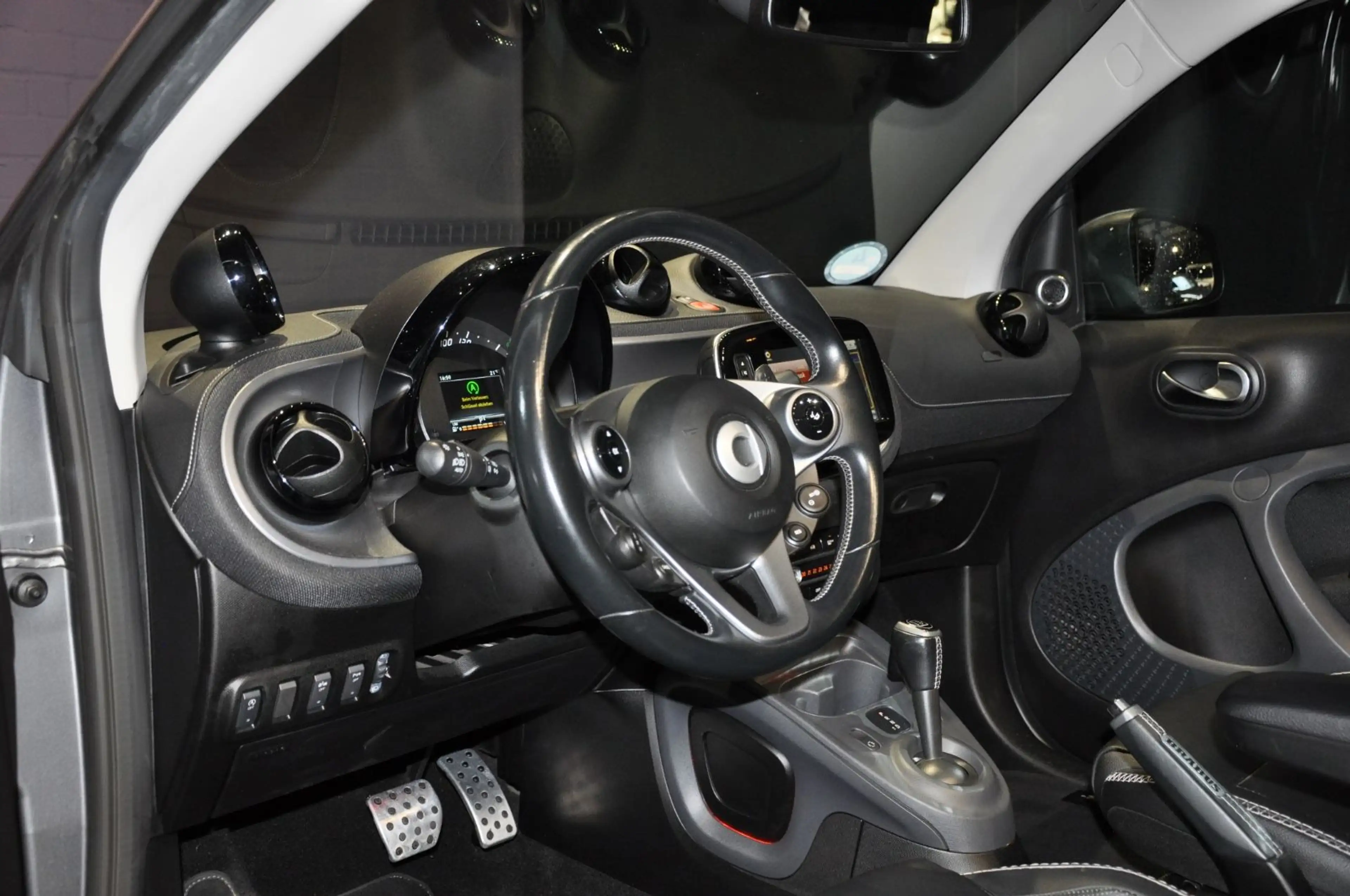 smart forTwo fortwo cabrio Brabus/JBL/38936 KM — photo 12