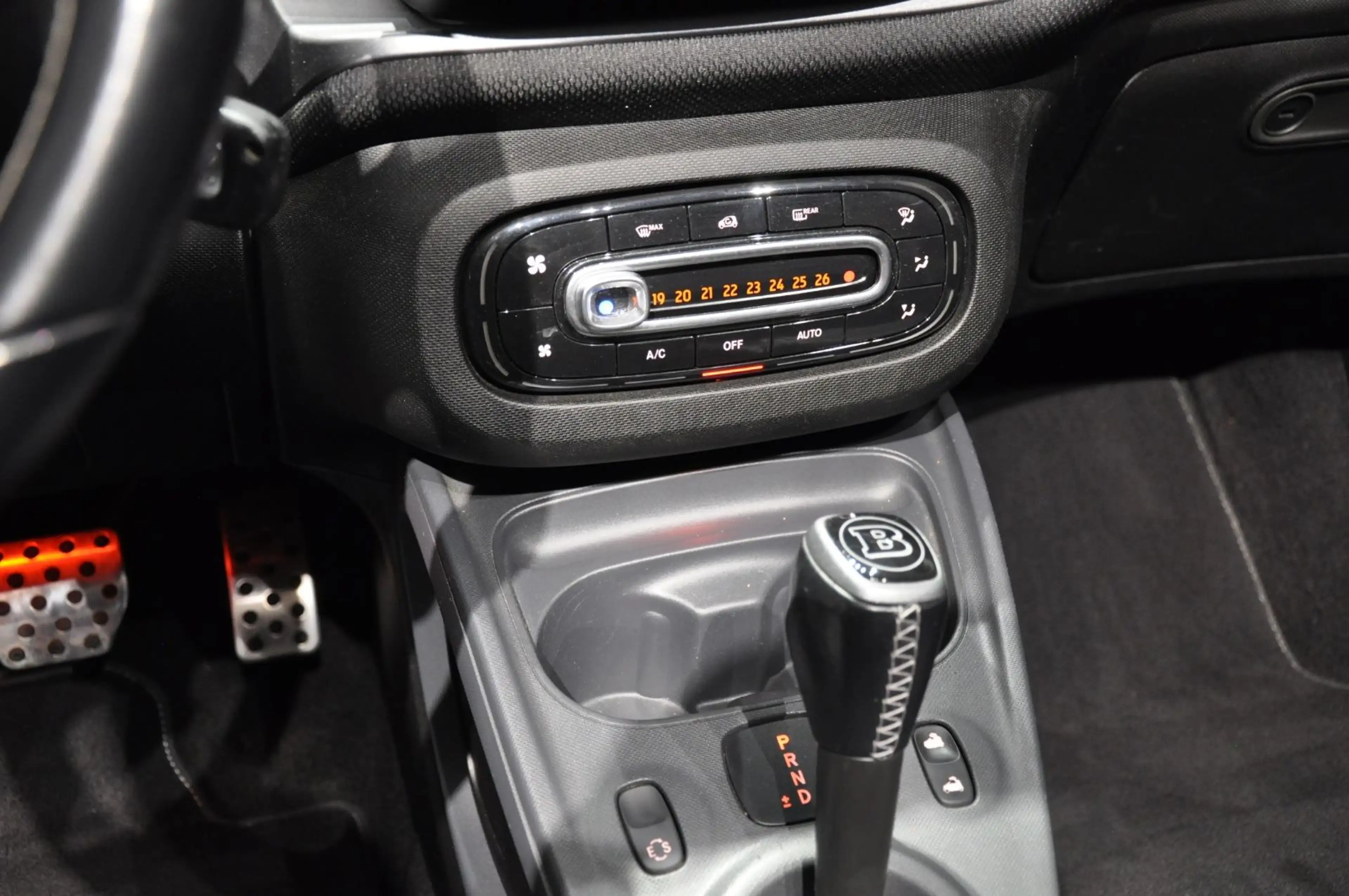 smart forTwo fortwo cabrio Brabus/JBL/38936 KM — photo 15