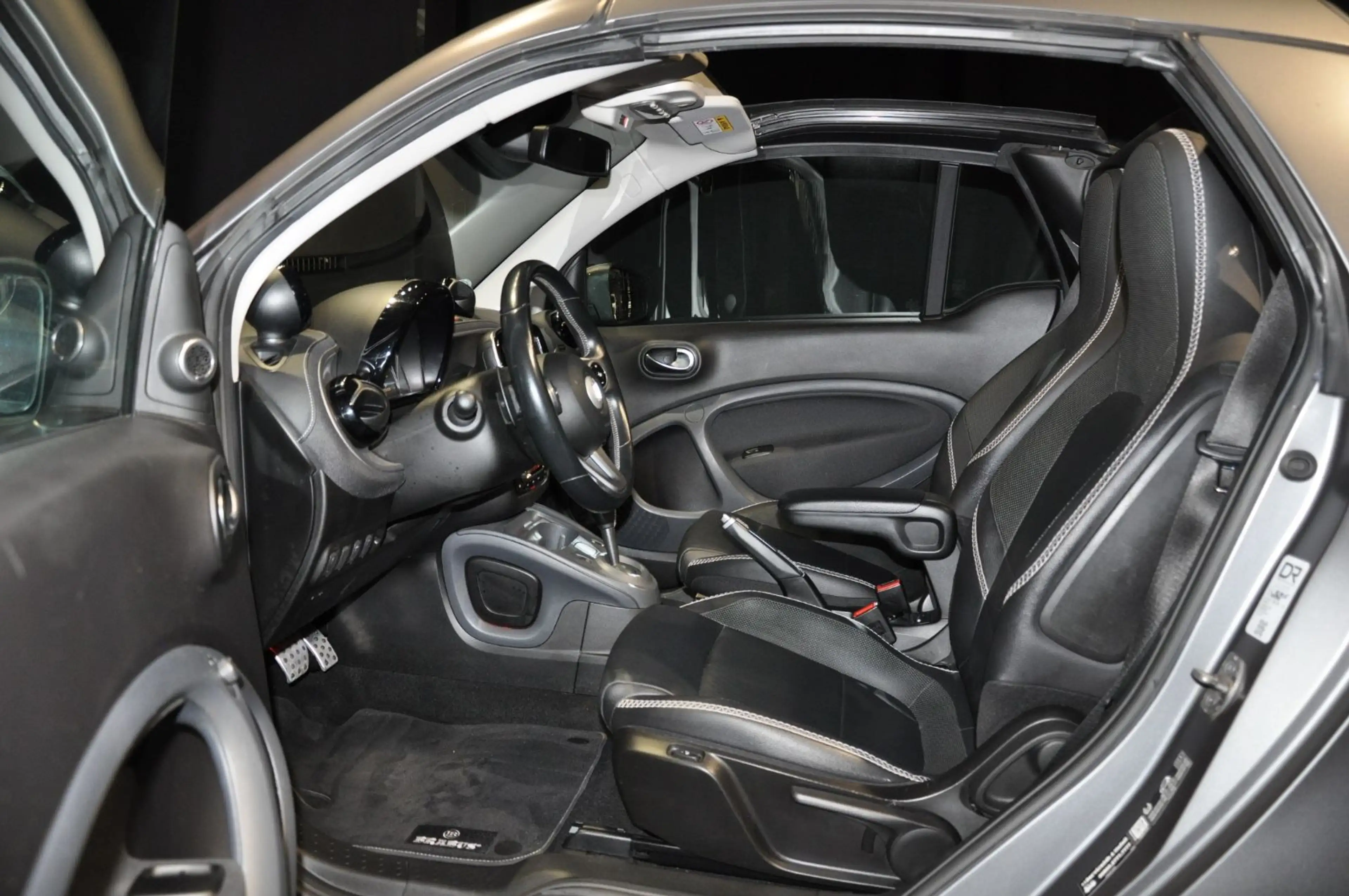 smart forTwo fortwo cabrio Brabus/JBL/38936 KM — photo 11