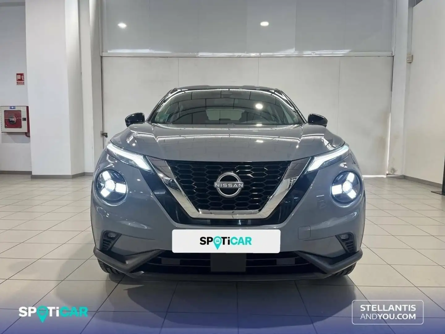 Nissan Juke DIG-T 84 kW (114 CV) 6M/T Acenta Gris - 2