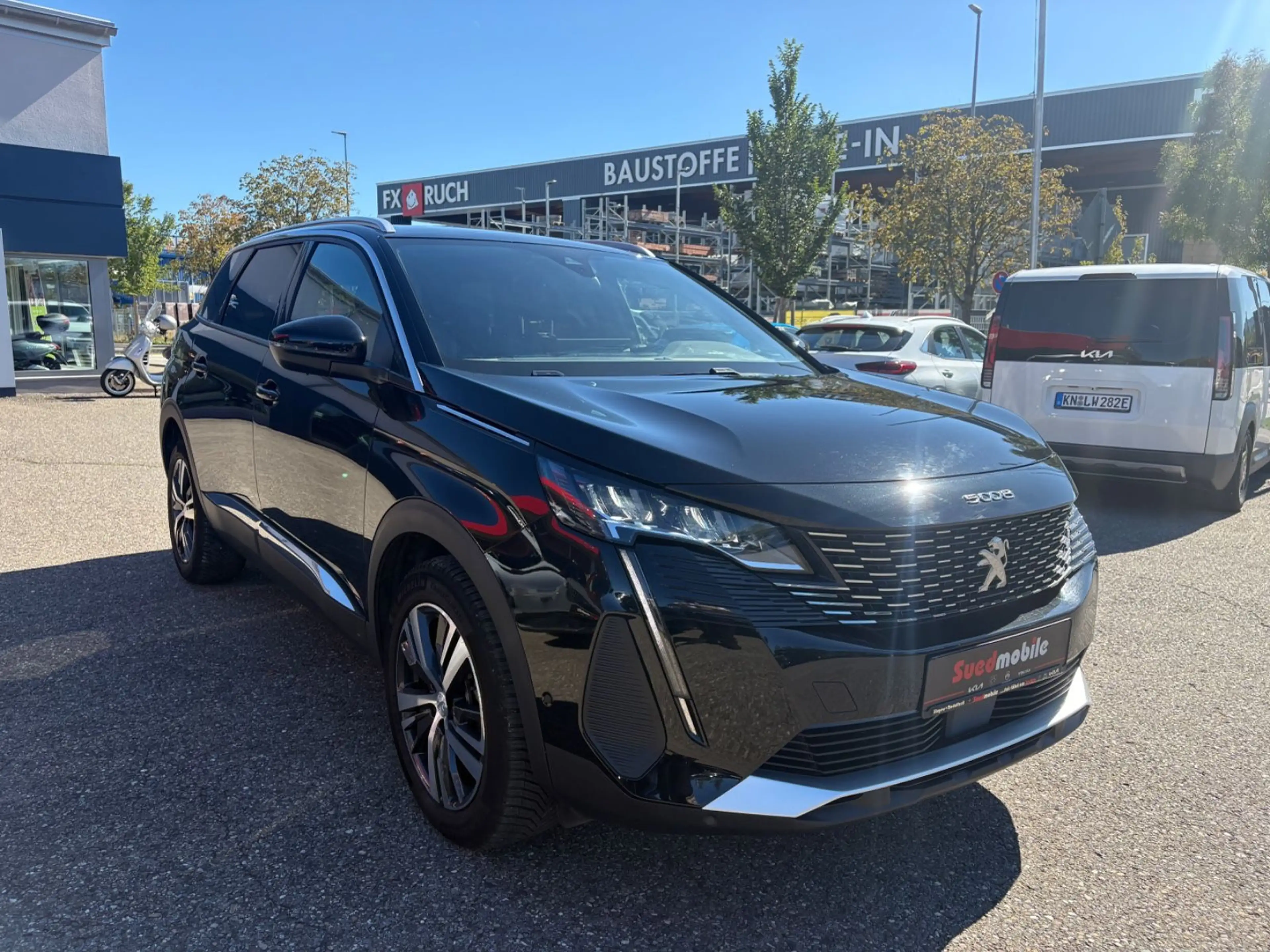 Peugeot 5008 PureTech 130 Stop & Start Allure Pack — photo 3