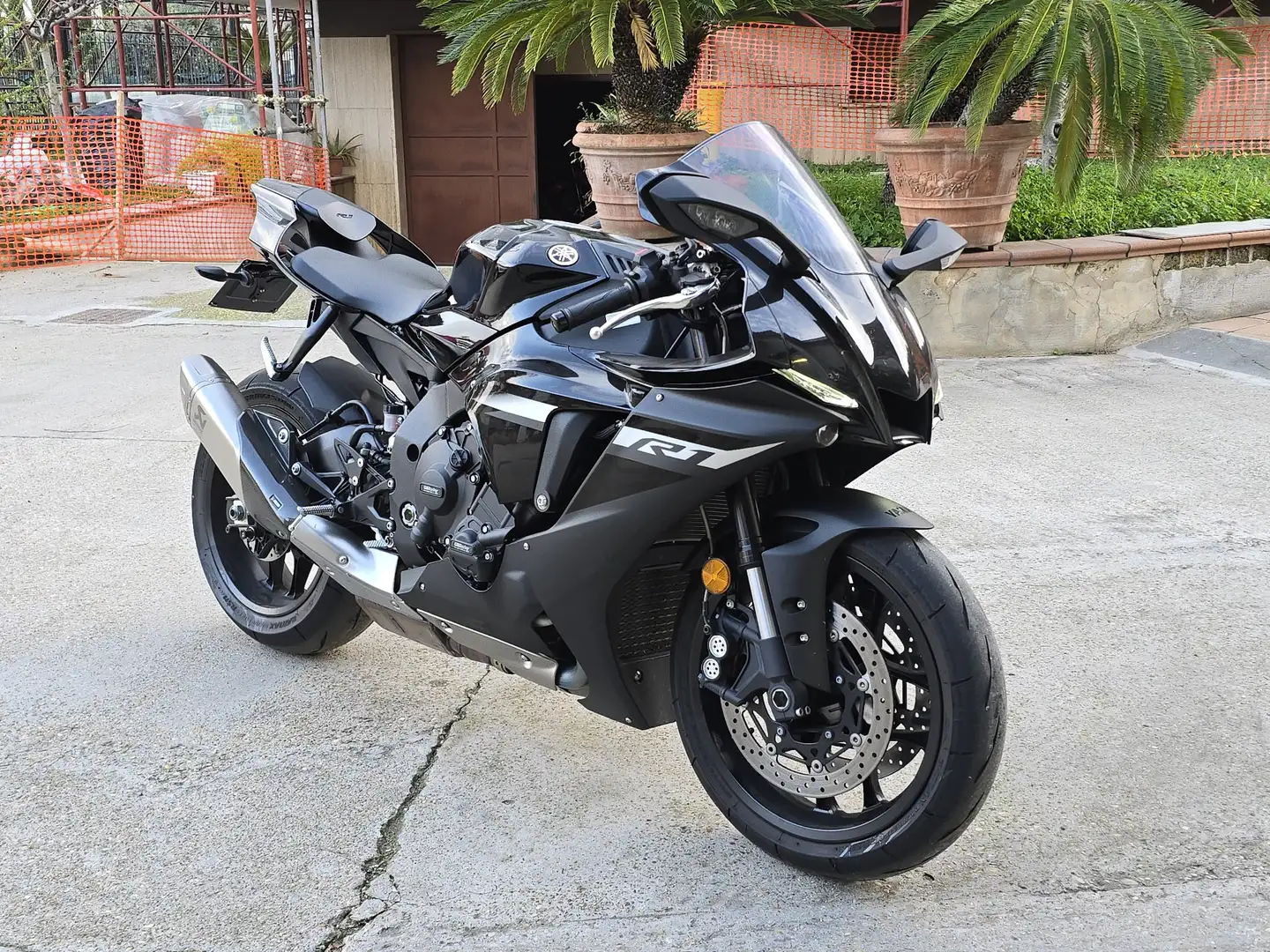 Yamaha YZF-R1 ABS Negro - 1