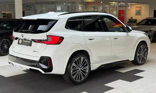 BMW X1 view 7