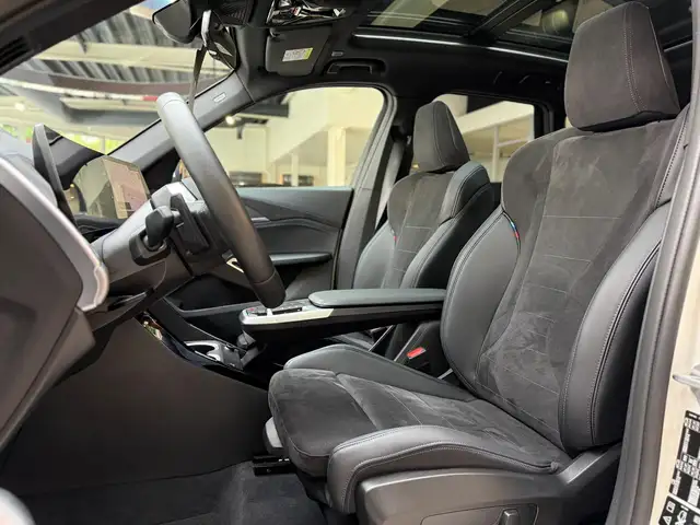 BMW X1 view 12