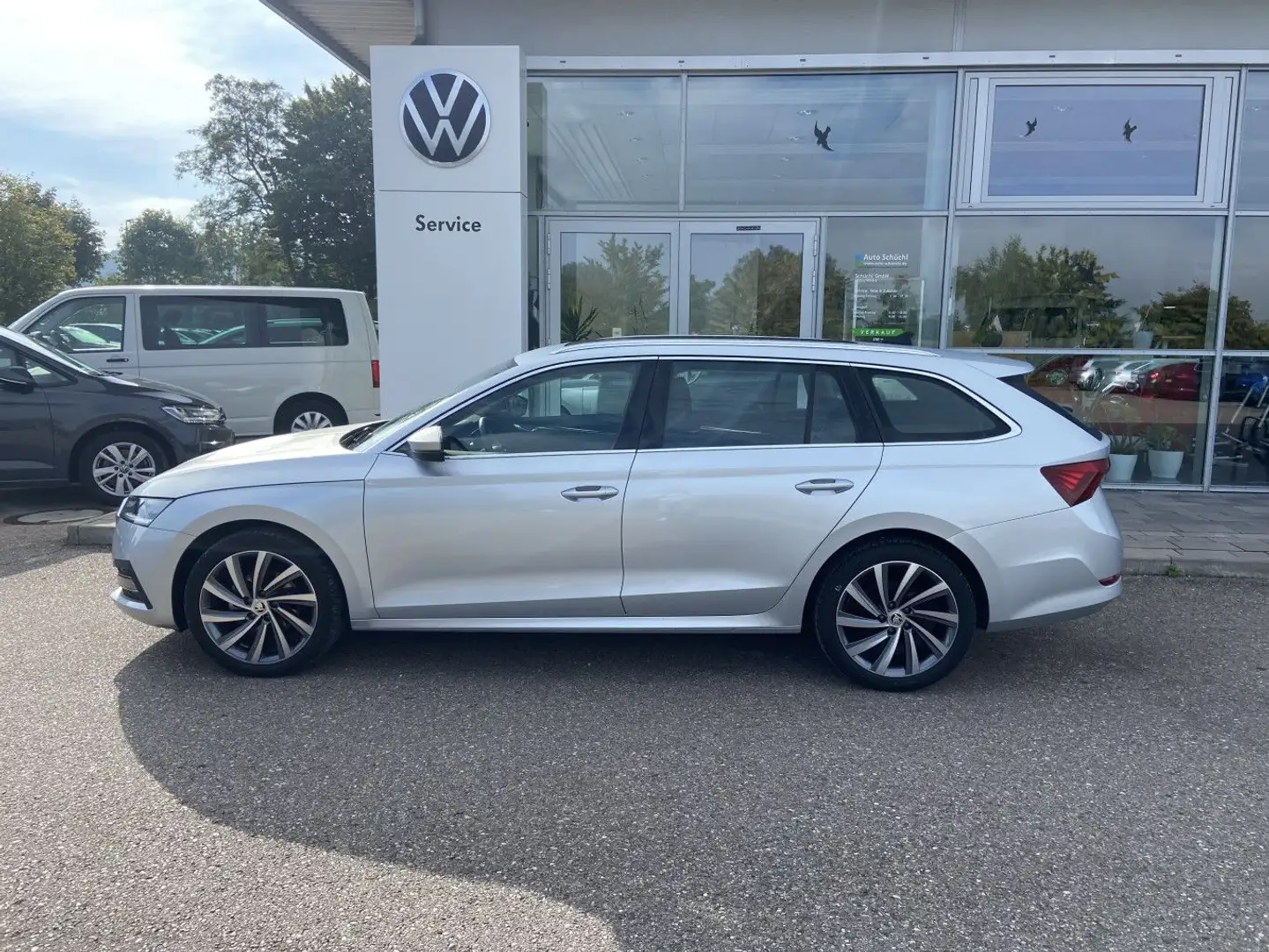 Skoda Octavia Combi 2.0 TDI Style AHK+18"+NAVI-COLUMBU Silber - 2