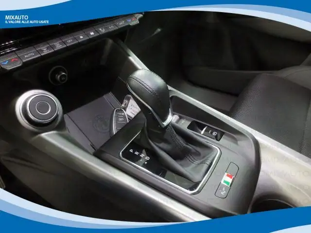 Alfa Romeo Tonale view 11