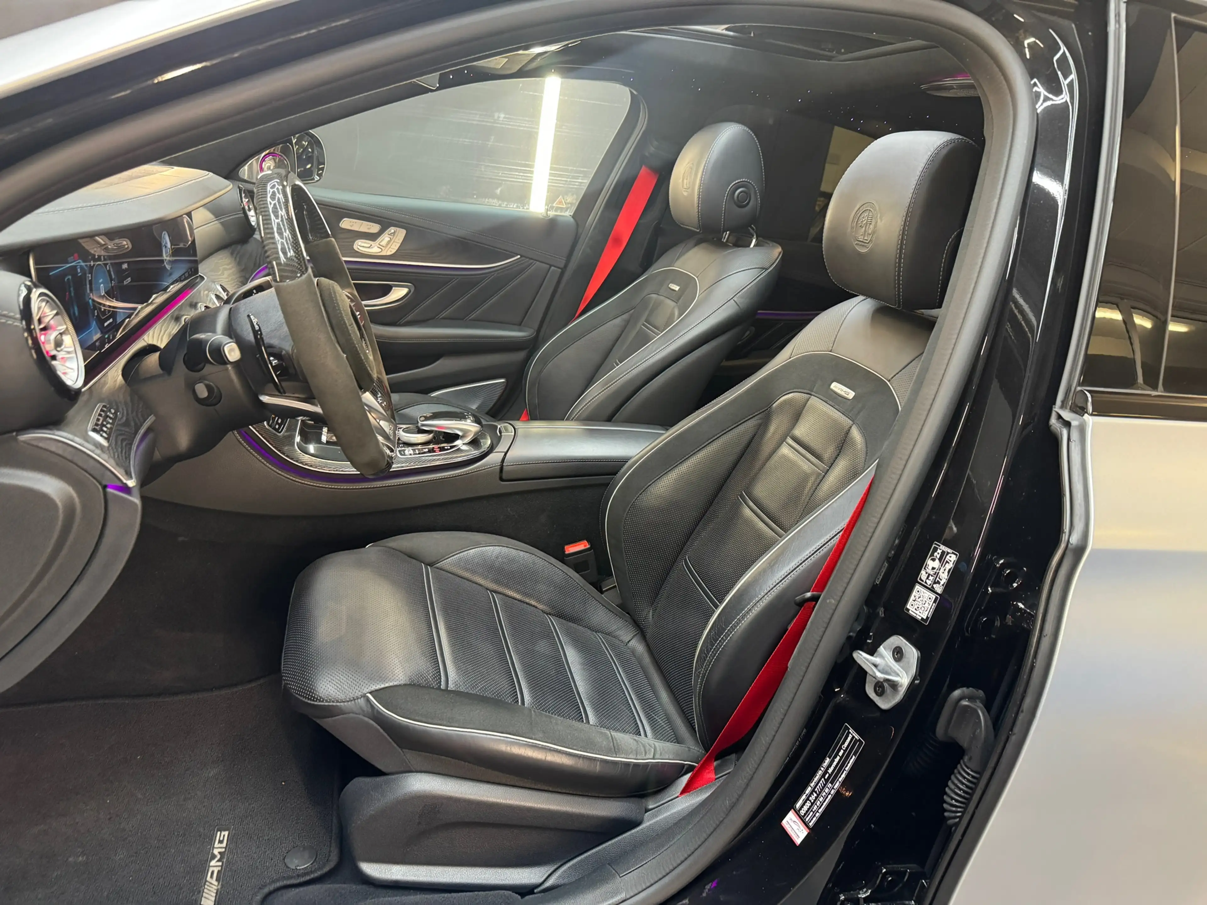 Mercedes-Benz E 63 AMG S 4M Premium+ Pano|Ceramic|HuD — photo 6