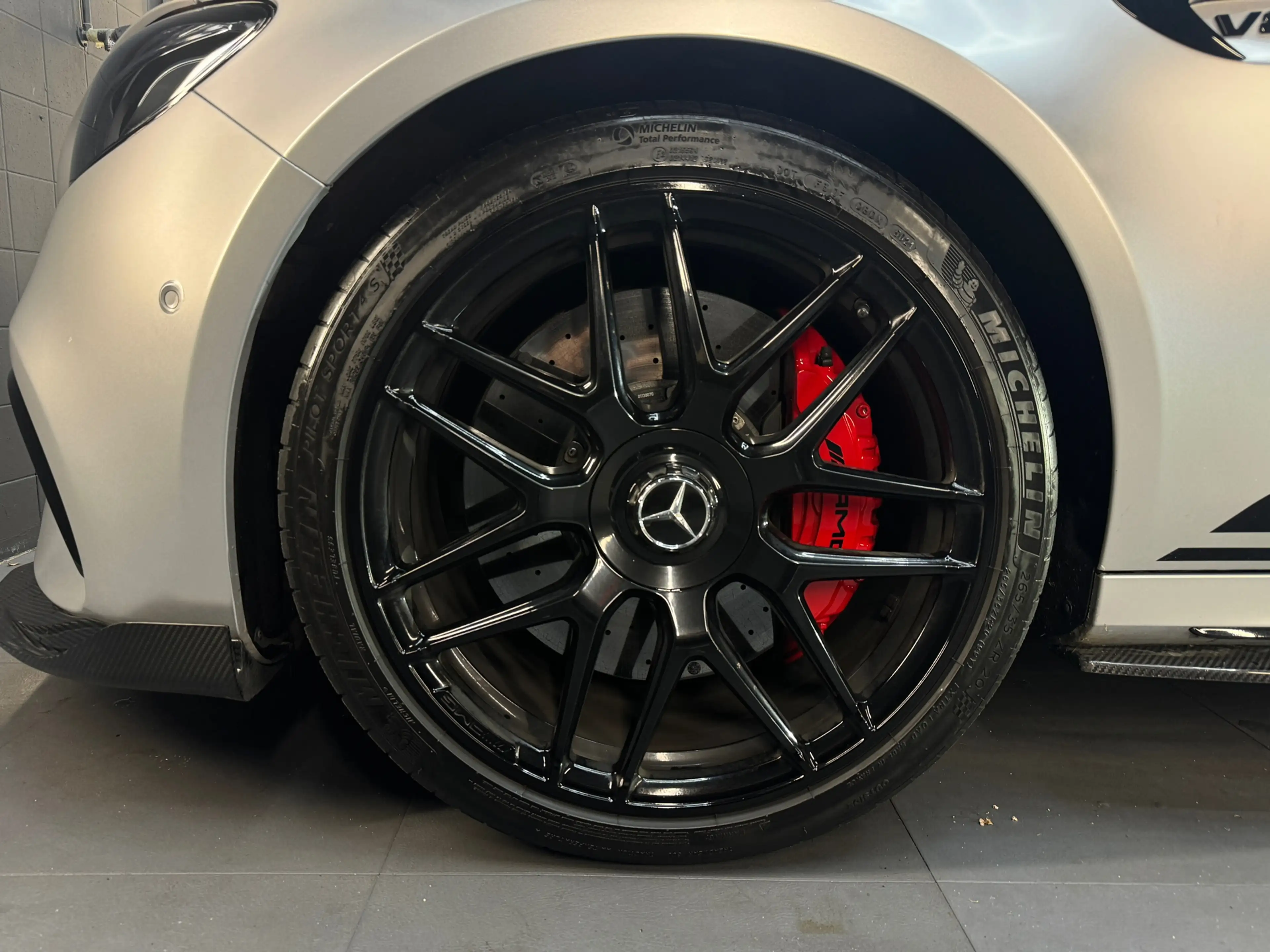 Mercedes-Benz E 63 AMG S 4M Premium+ Pano|Ceramic|HuD — photo 13