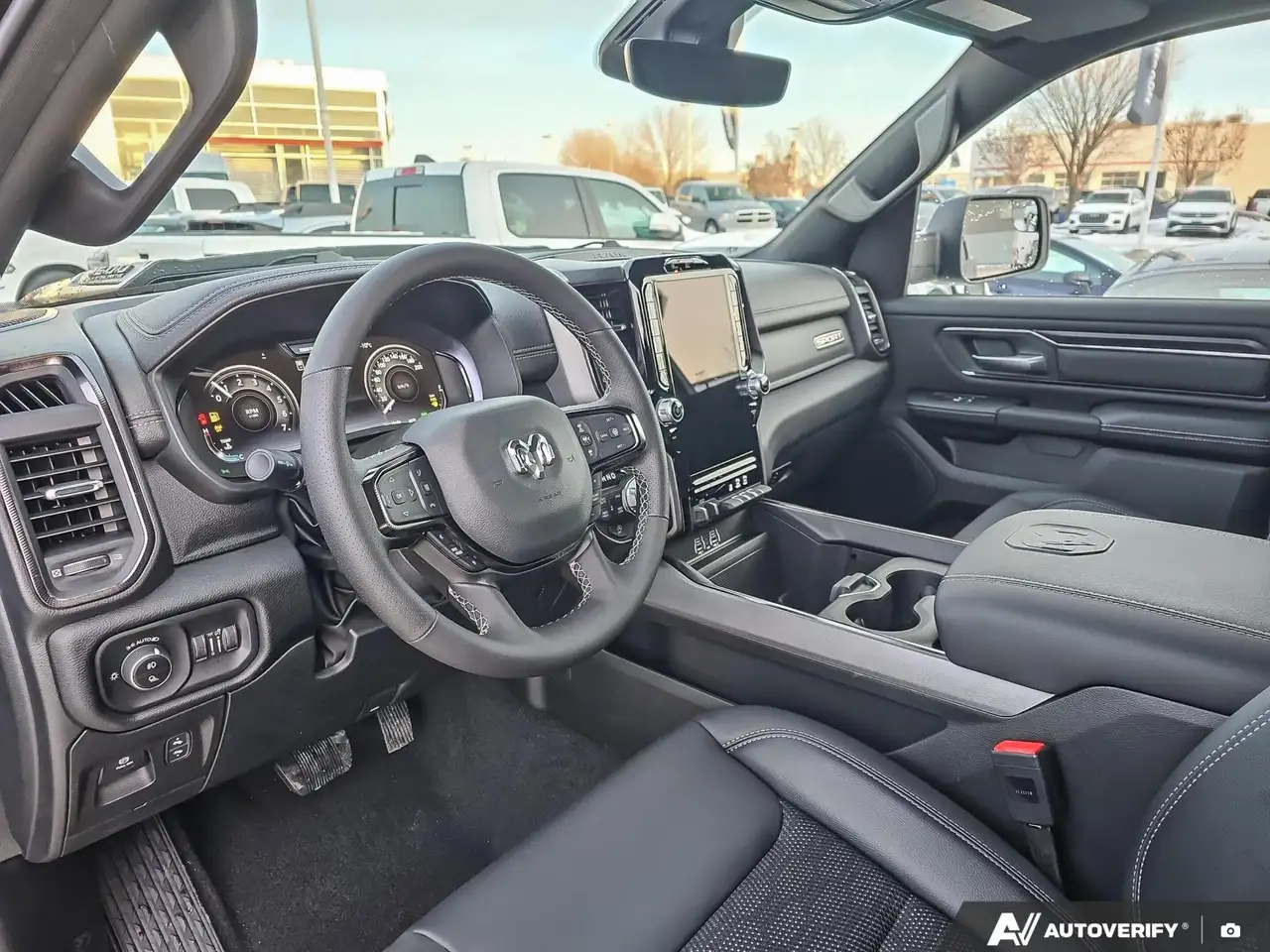 RAM 1500 снимка RAM 1500
