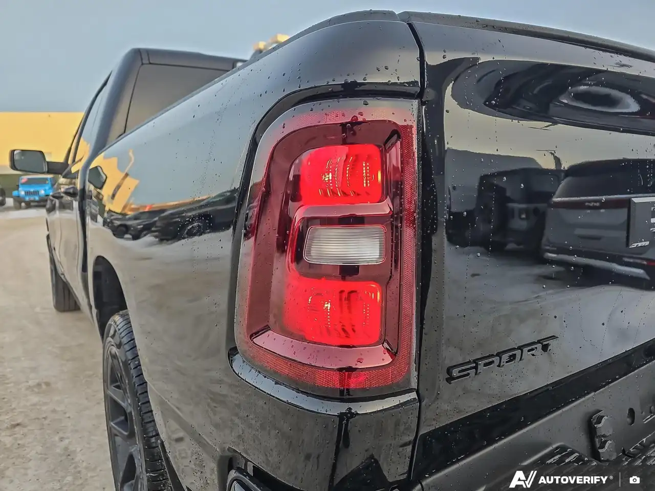 RAM 1500 снимка RAM 1500