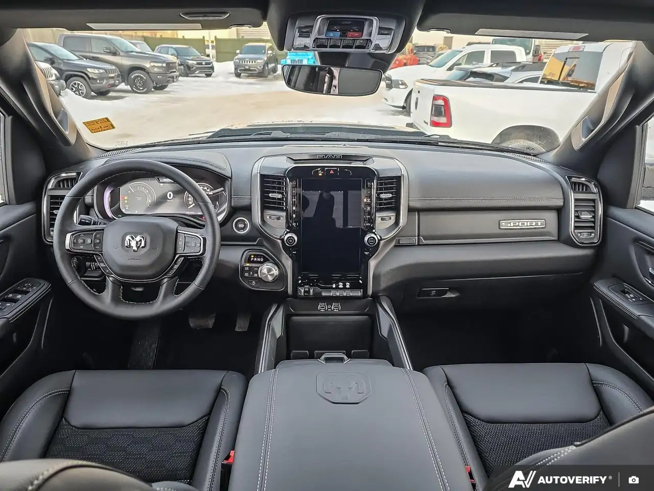 RAM 1500 снимка RAM 1500