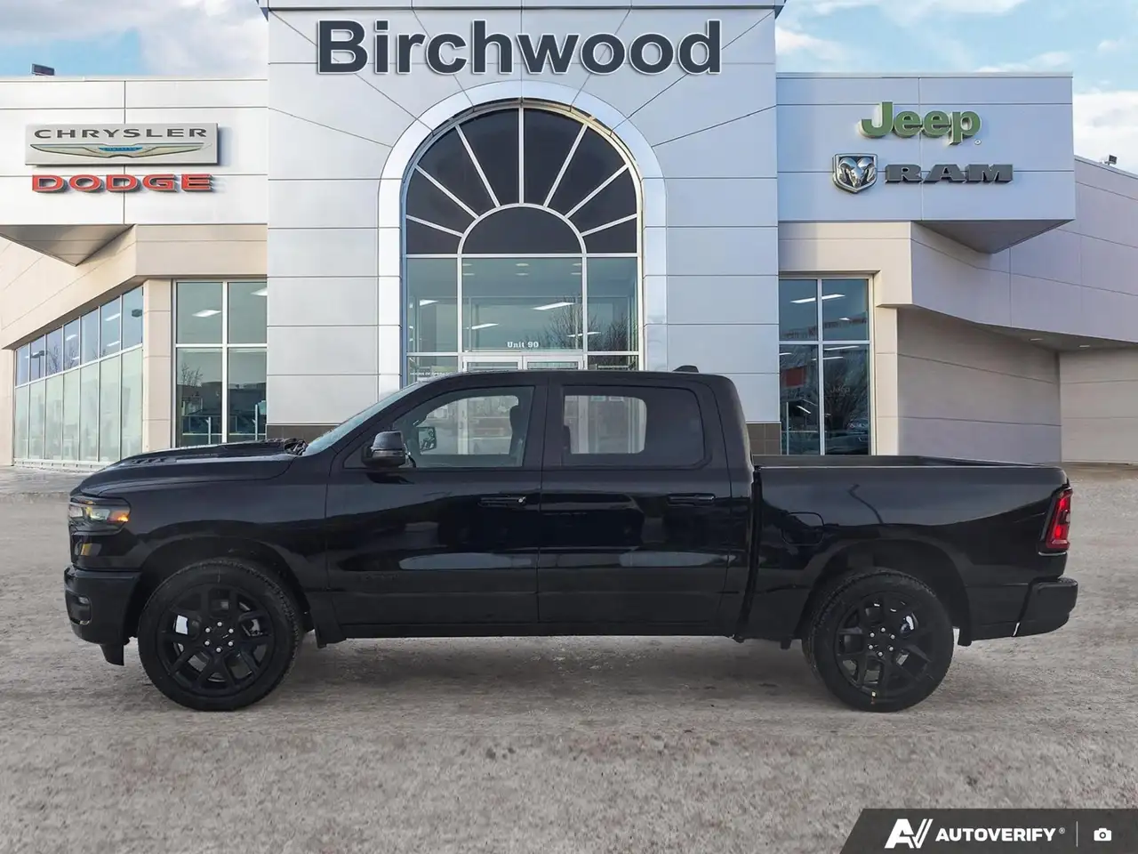 RAM 1500 снимка RAM 1500