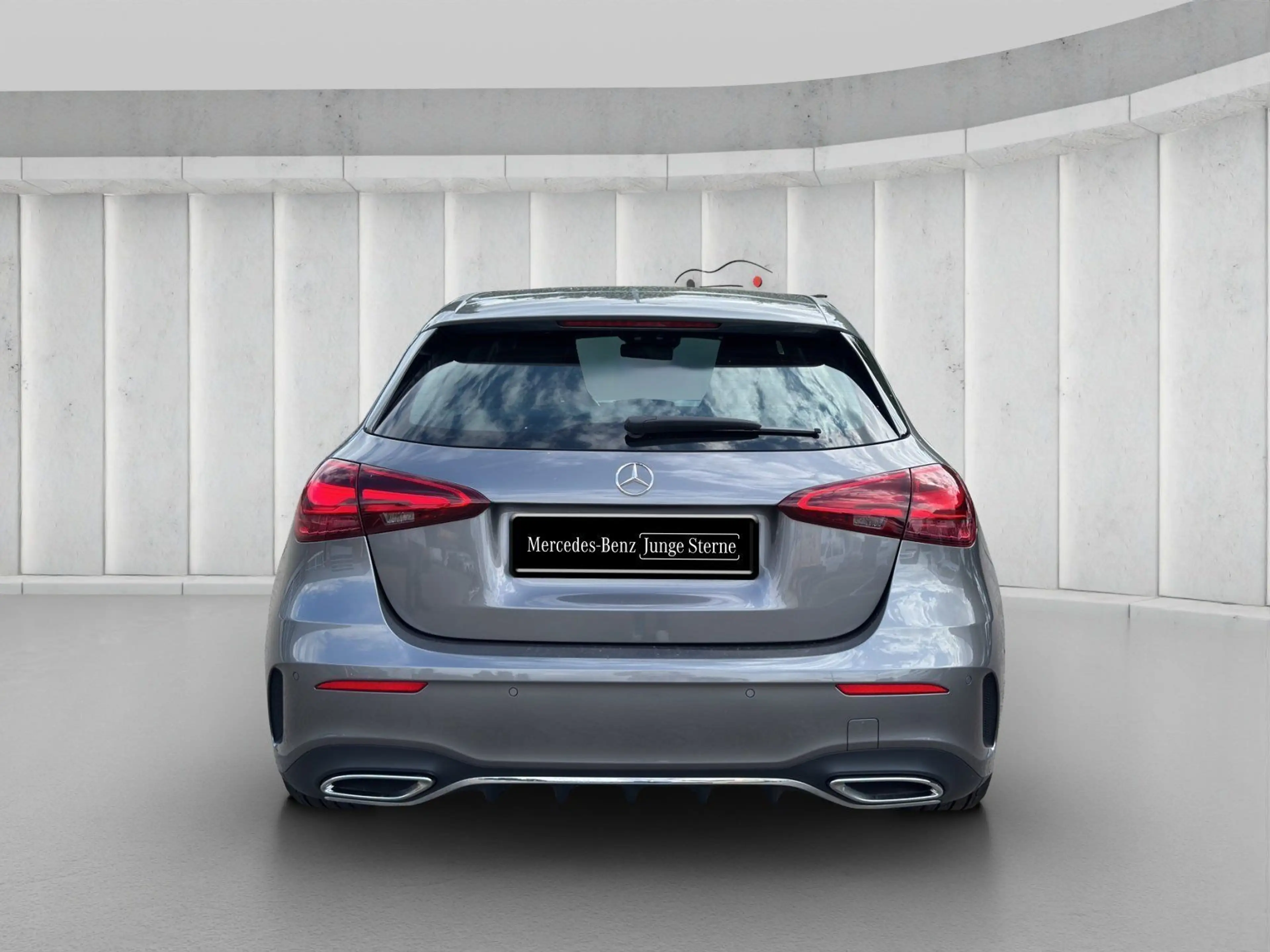 Mercedes-Benz A 220 d AMG Line Kamera Ambiente LED Spurhalte — photo 4