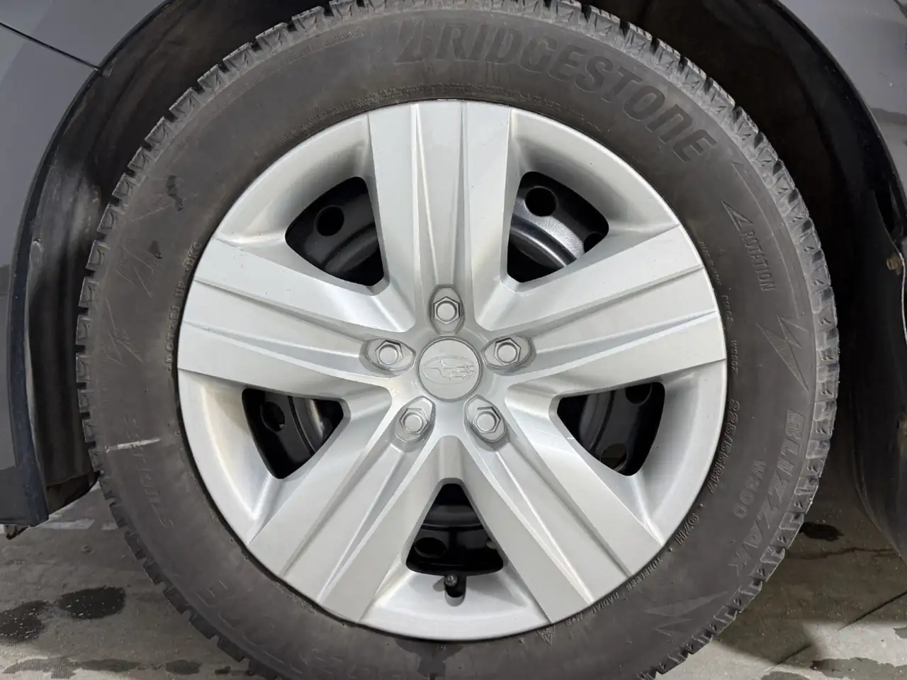Subaru Legacy снимка Subaru Legacy